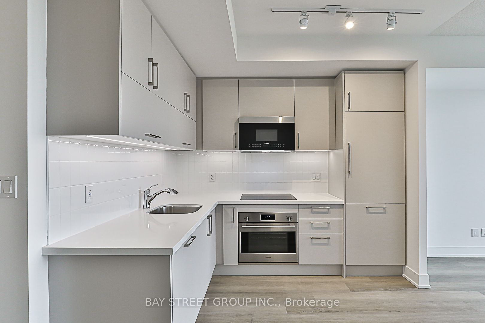 38 ANDRE DE GRASSE Street 512, Markham, ON L6G 0H8 photo 4