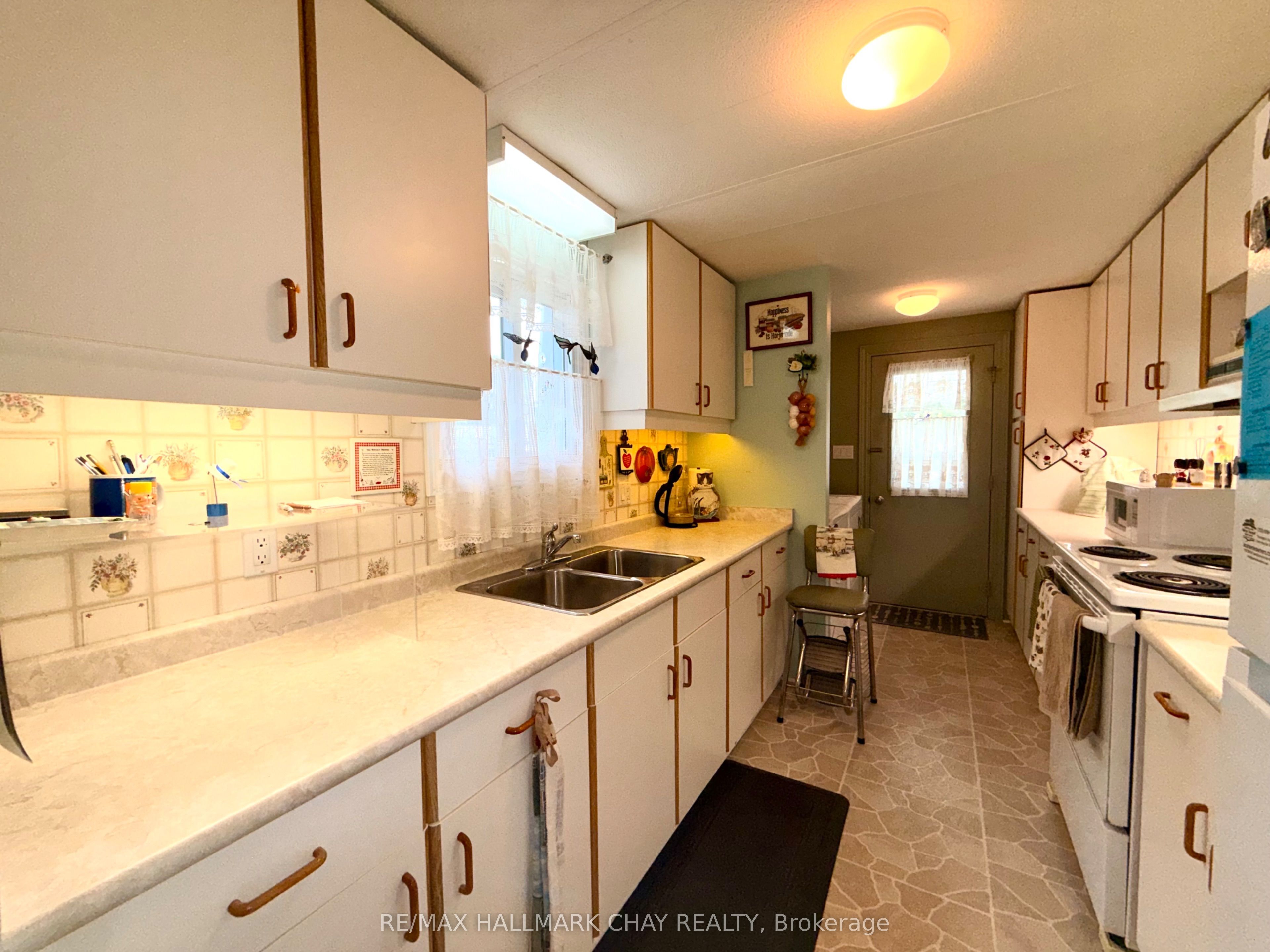 2 POPLAR Court, Innisfil, ON L9S 1M5 photo 4