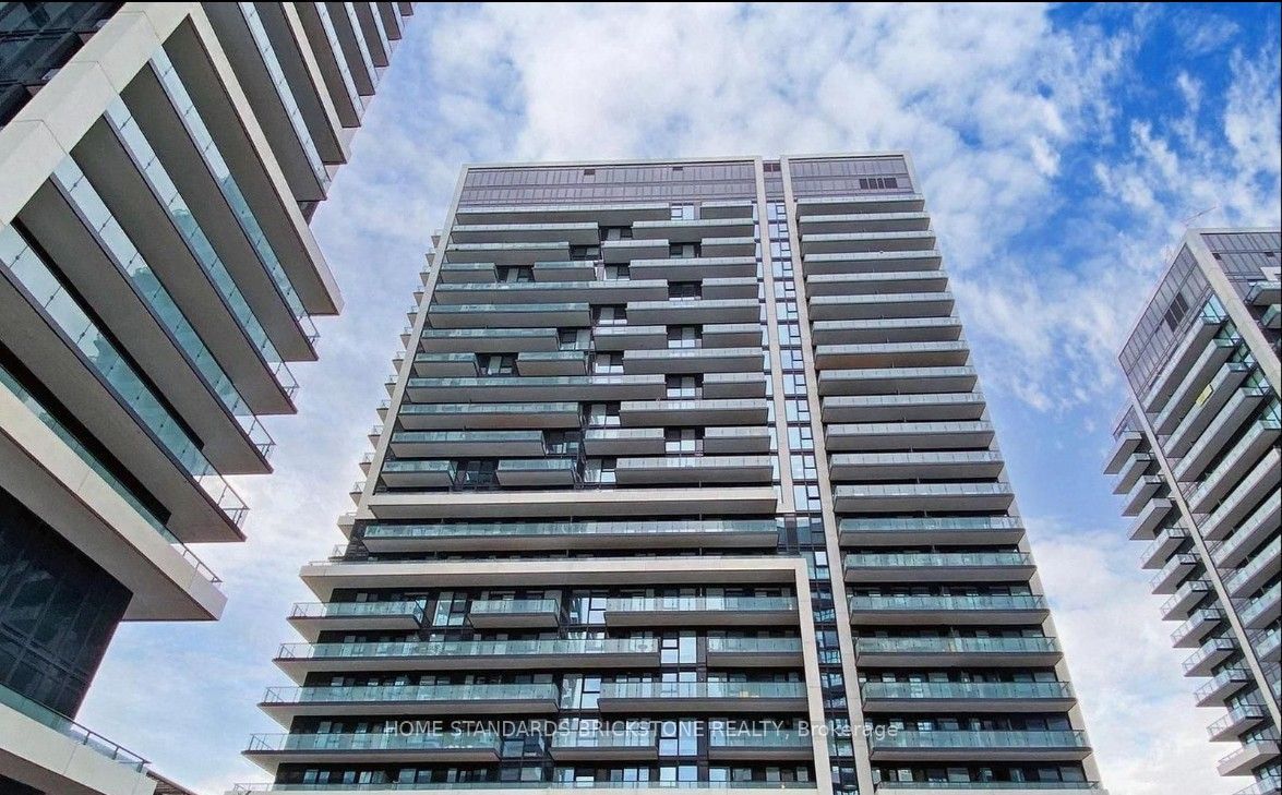 95 Oneida Crescent 810, Richmond Hill, ON L4B 0B1 photo 2