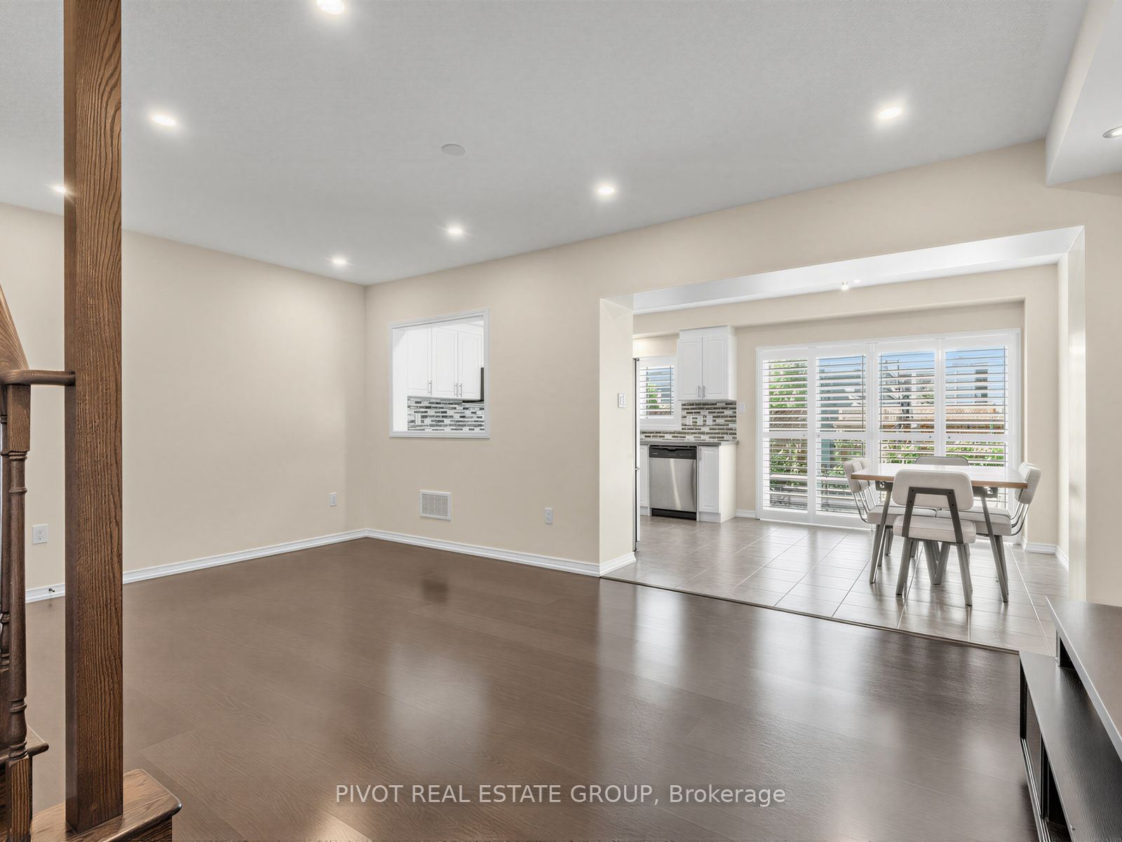 54 Spofford Drive, Whitchurch-Stouffville, ON L4A 4R1 photo 4