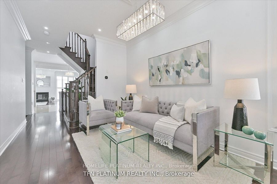 29 Brown Lane, Whitchurch-Stouffville, ON L4A 0V1 photo 5