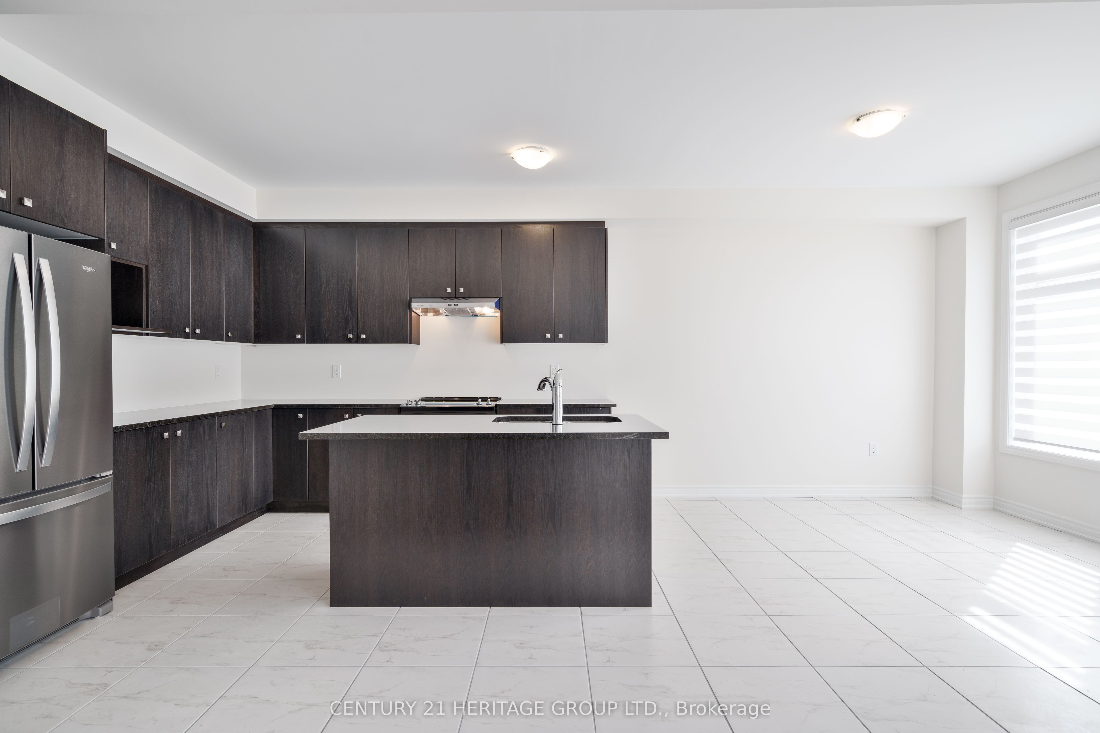 15 Kentledge Avenue, East Gwillimbury, ON L9N 0W3 photo 5