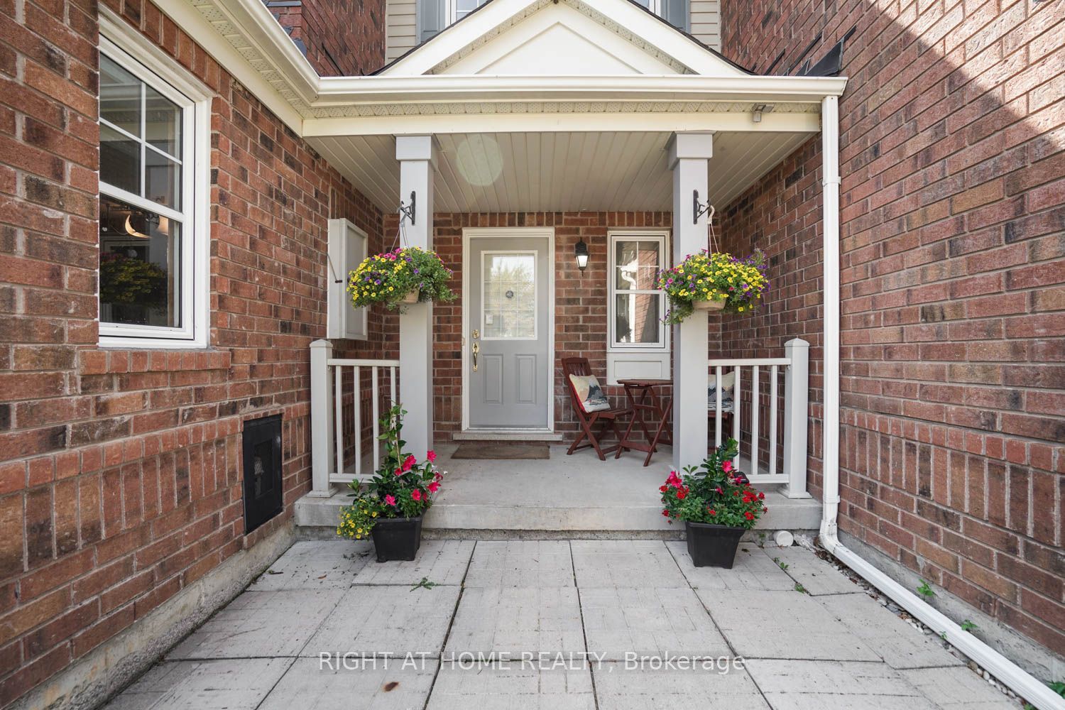 84 Dougherty Crescent, Whitchurch-Stouffville, ON L4A 0A2 photo 2