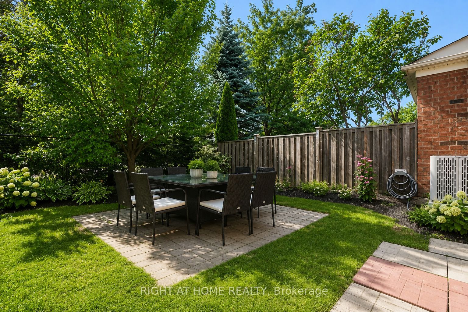 84 Dougherty Crescent, Whitchurch-Stouffville, ON L4A 0A2 photo 5