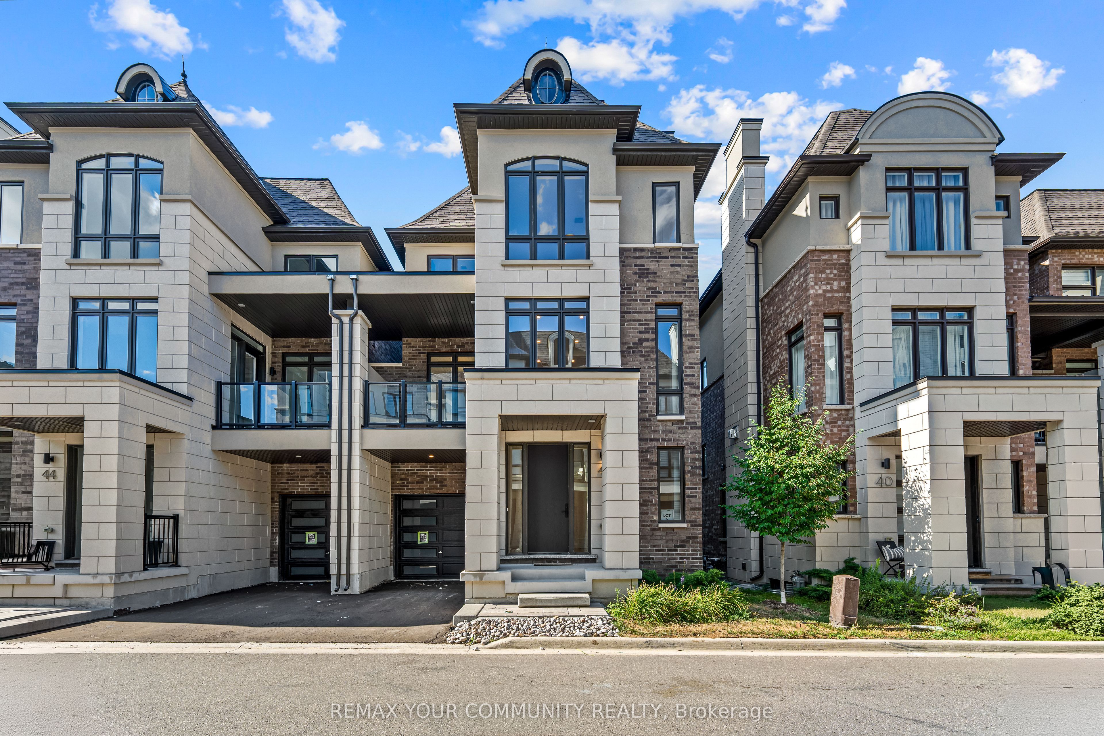 42 Globemaster Lane, Richmond Hill, ON L4E 1H4