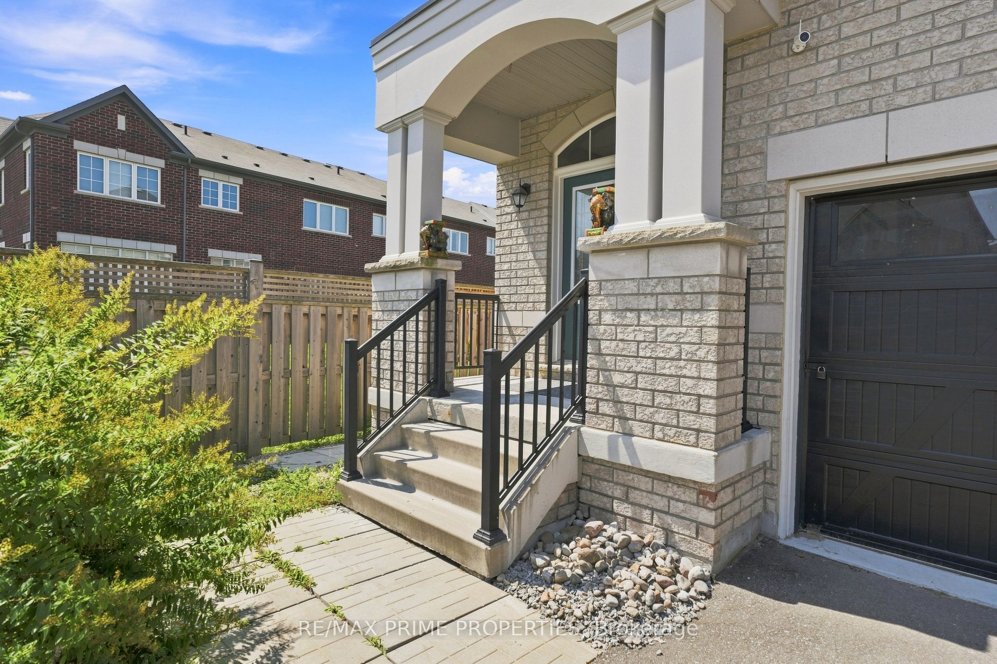 1469 Farrow Crescent, Innisfil, ON L9S 0L6 photo 2