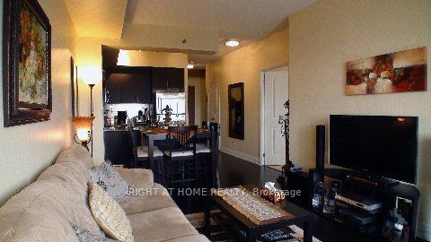 520 Steels Avenue W 1108, Vaughan, ON L4J 0H2 photo 2