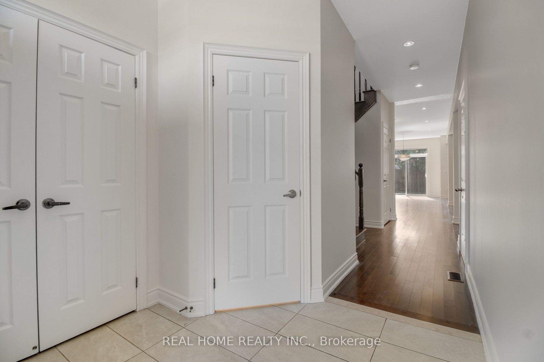 490 Rita's Avenue, Newmarket, ON L3X 2M8 photo 4