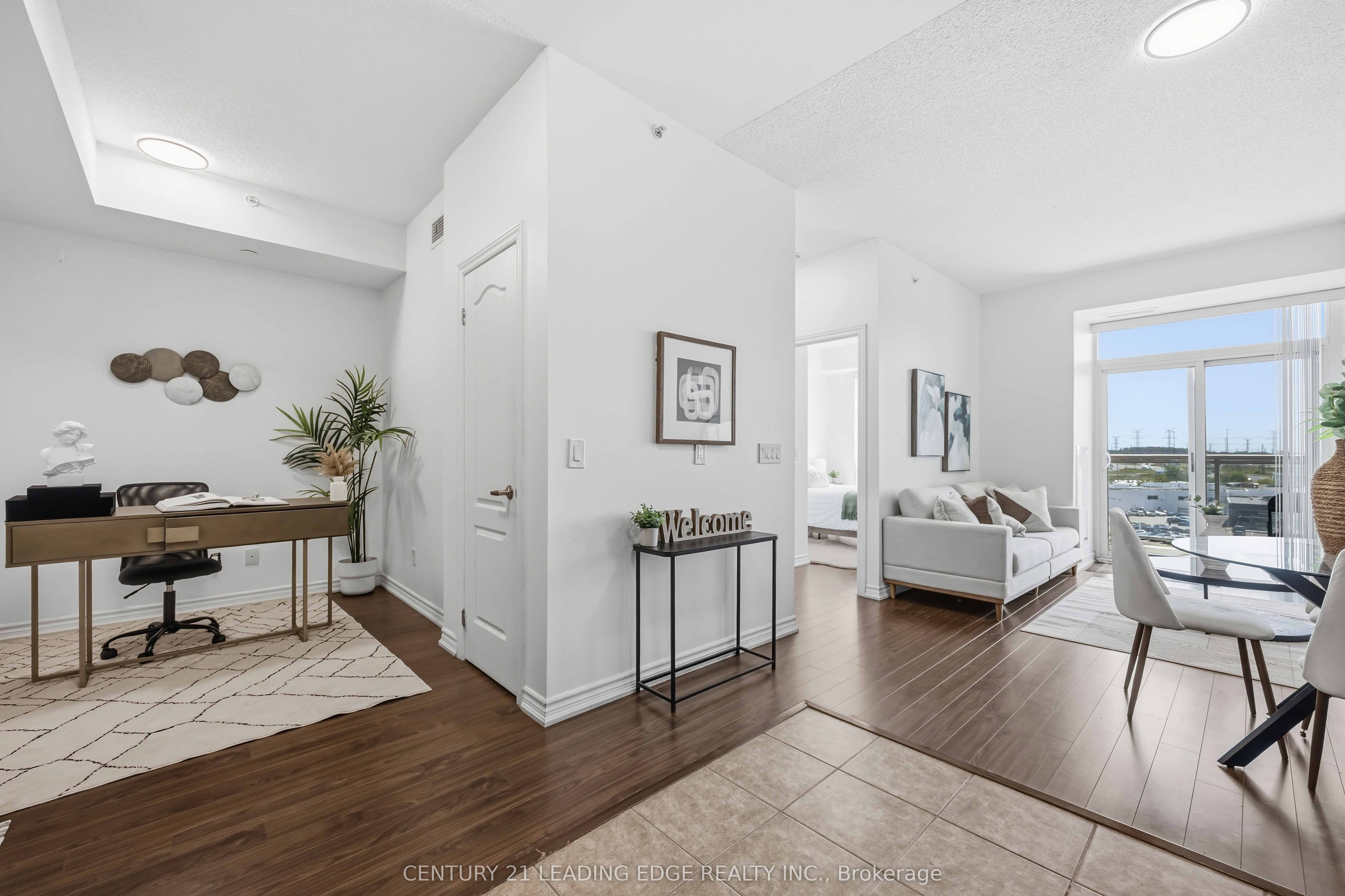 8323 Kennedy Road 612, Markham, ON L3R 5W7 photo 3
