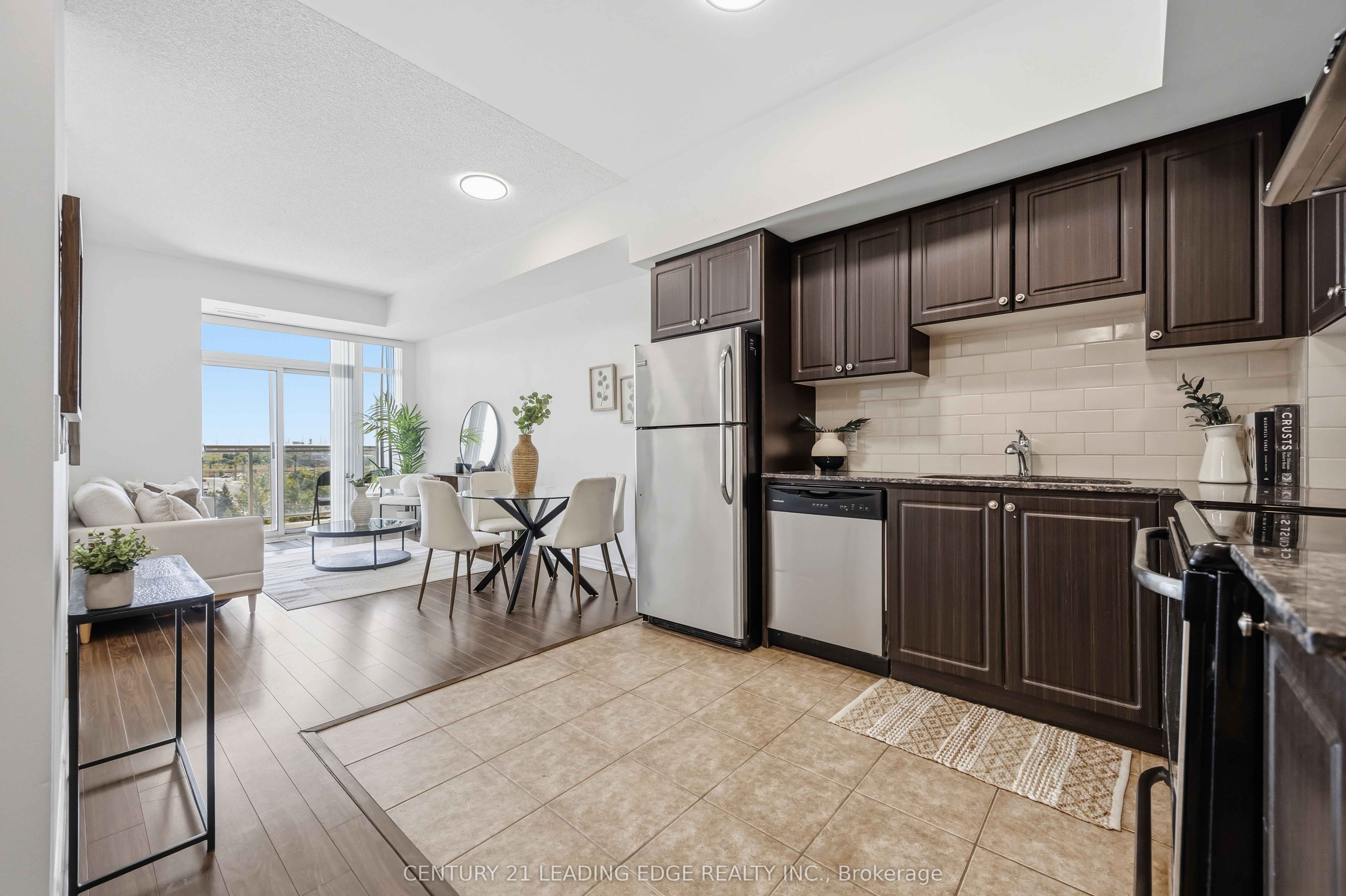 8323 Kennedy Road 612, Markham, ON L3R 5W7 photo 5