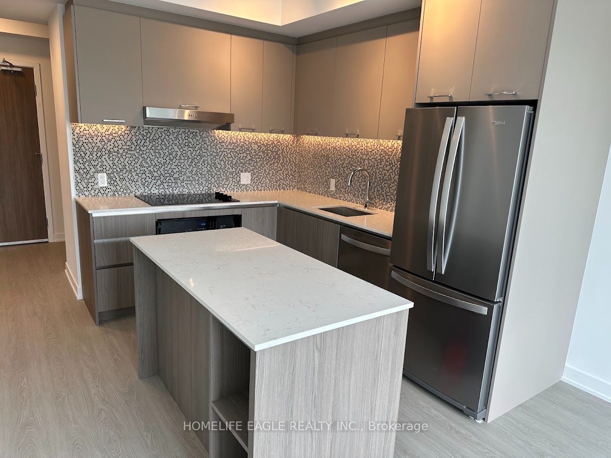 8188 Yonge Street 303, Vaughan, ON L4J 0M2 photo 5