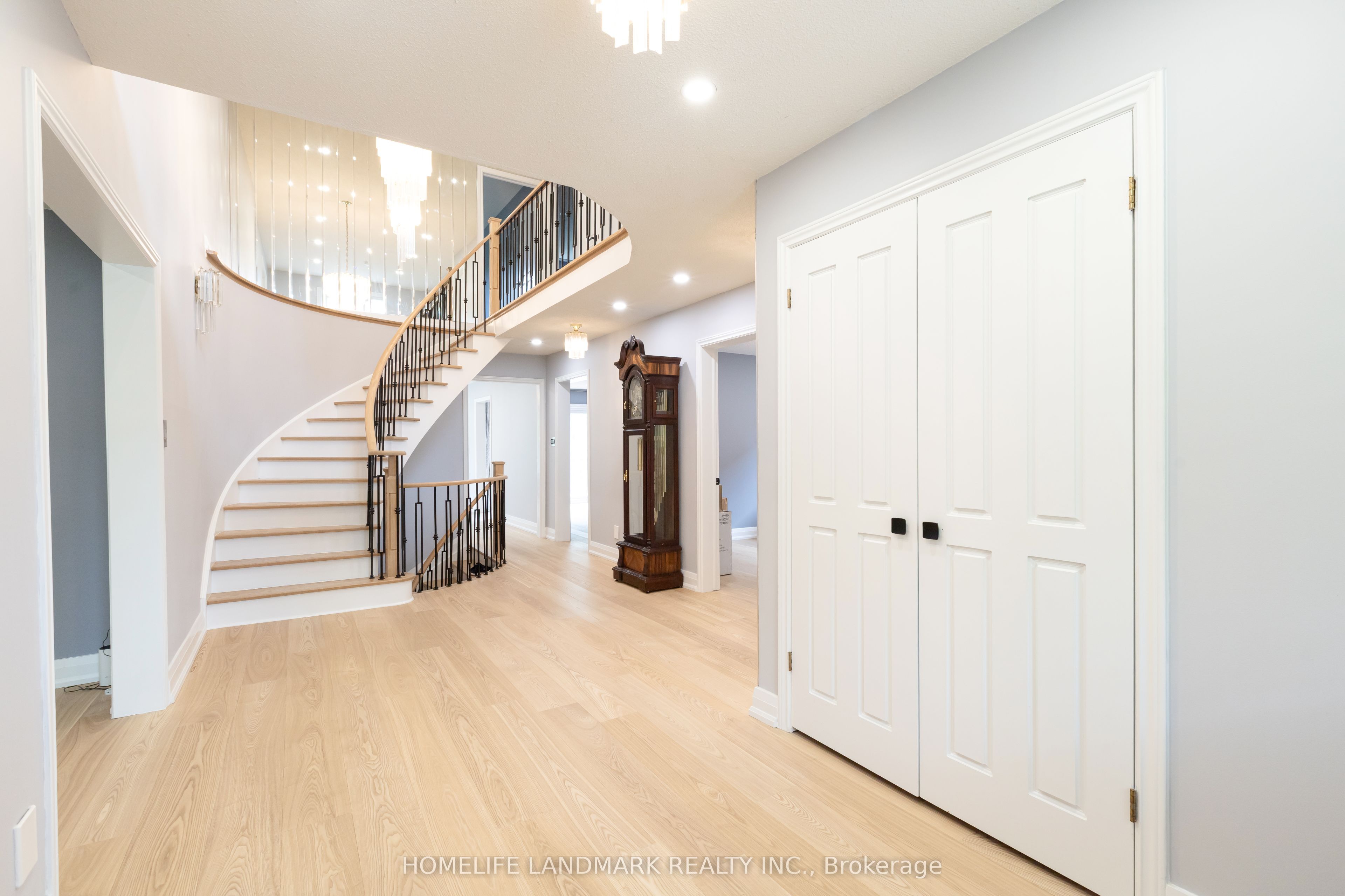 9755 Keele Street, Vaughan, ON L6A 3Y5 photo 4