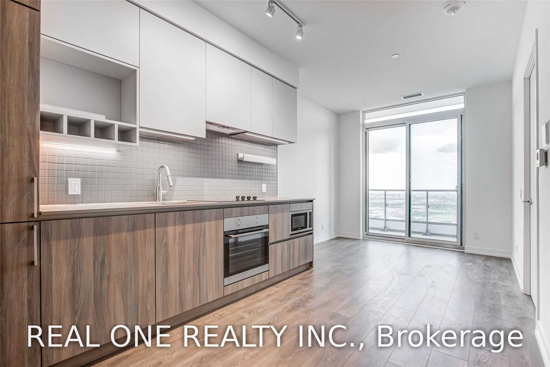 950 Portage Parkway 3107, Vaughan, ON L4K 0J7 photo 3