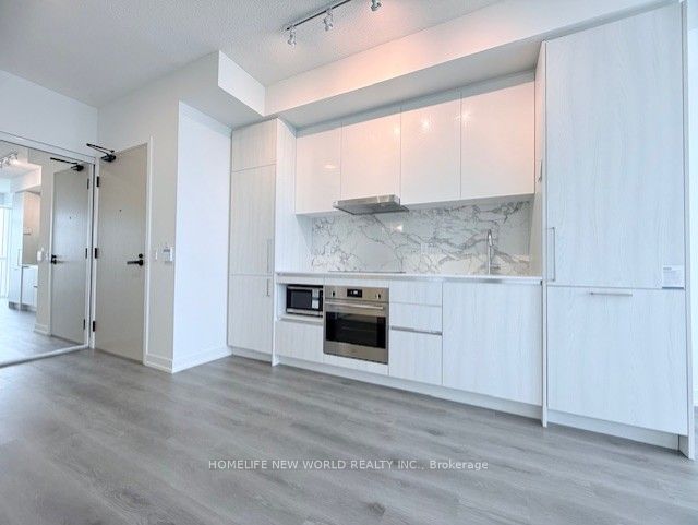 225 Commerce Street 4607, Vaughan, ON L4K 0R1 photo 2