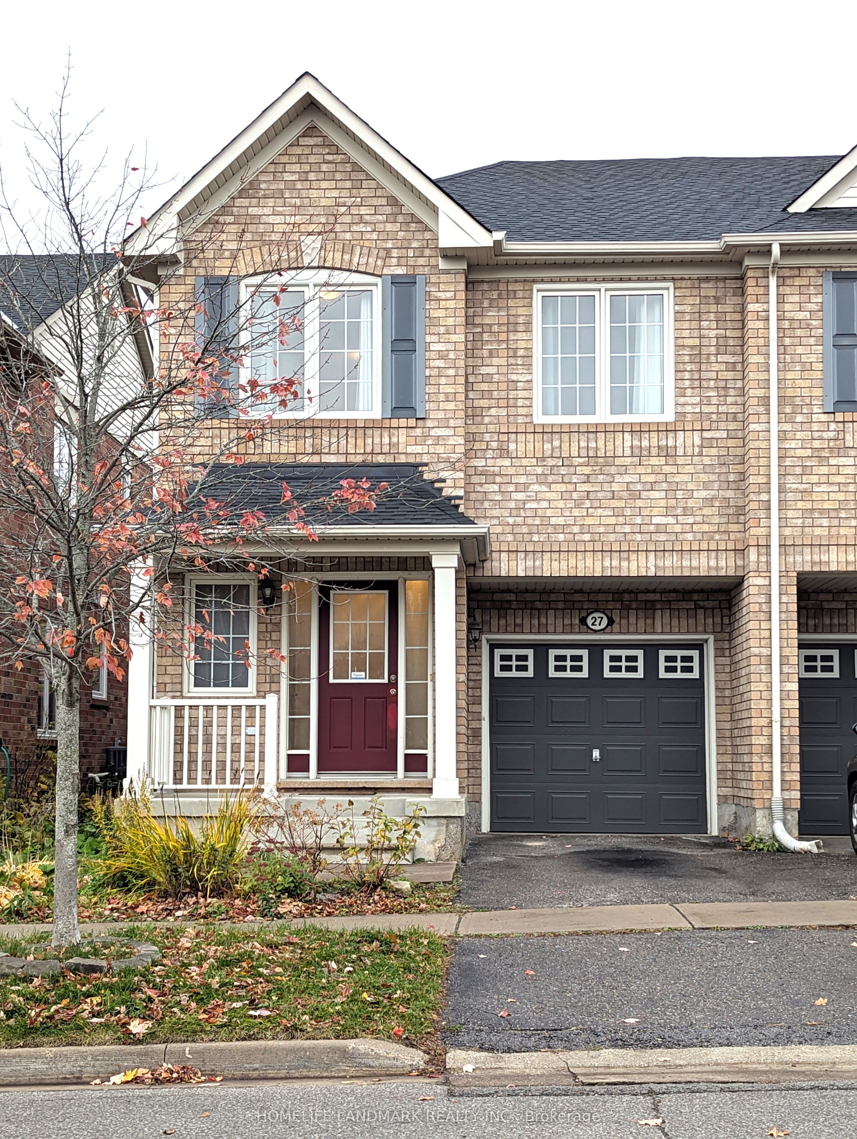 27 Walter Sangster Road, Whitchurch-Stouffville, ON L4A 0J5 photo 2
