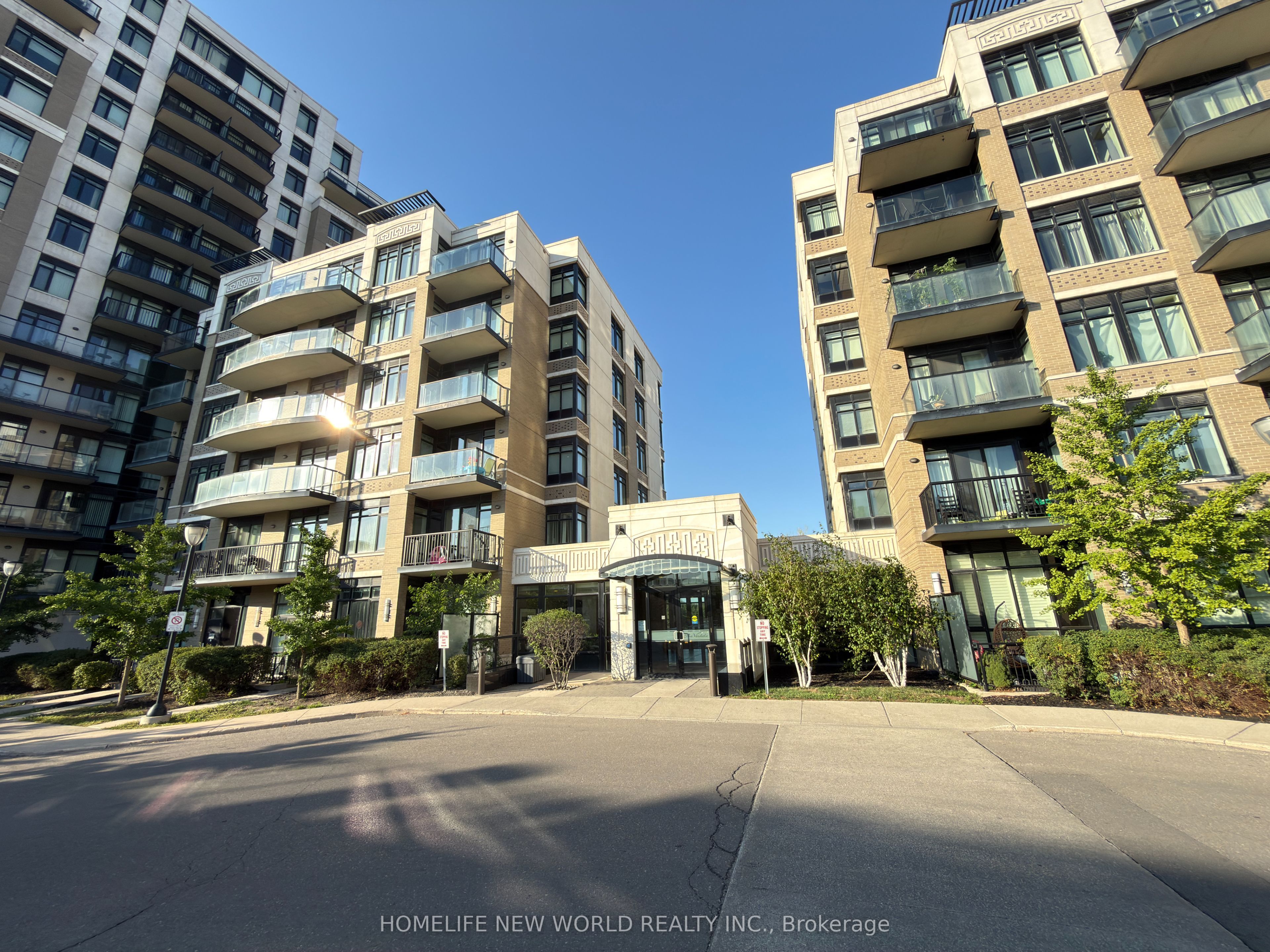 151 Upper Duke Crescent 403, Markham, ON L6G 0E1 photo 2