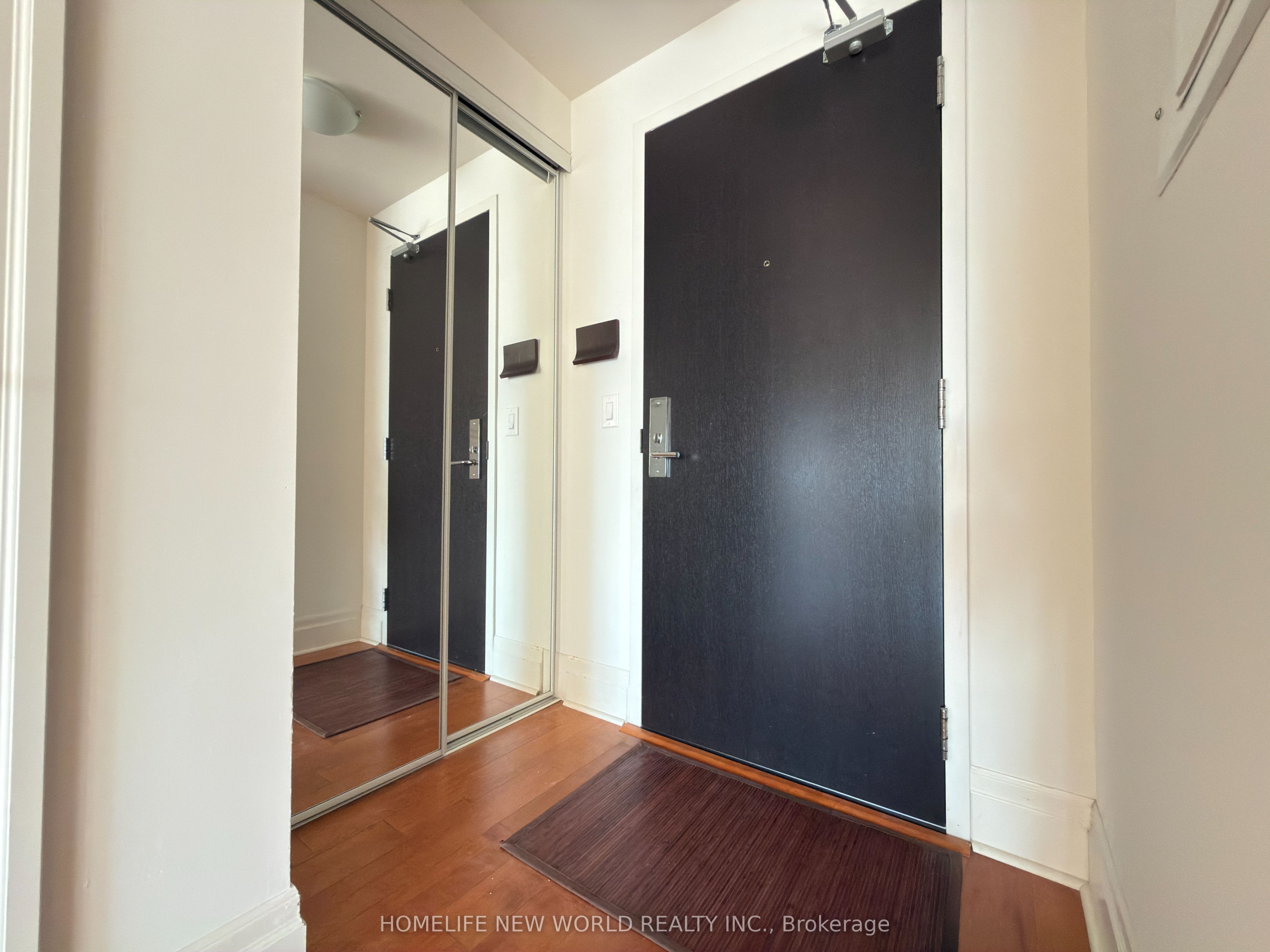 151 Upper Duke Crescent 403, Markham, ON L6G 0E1 photo 4