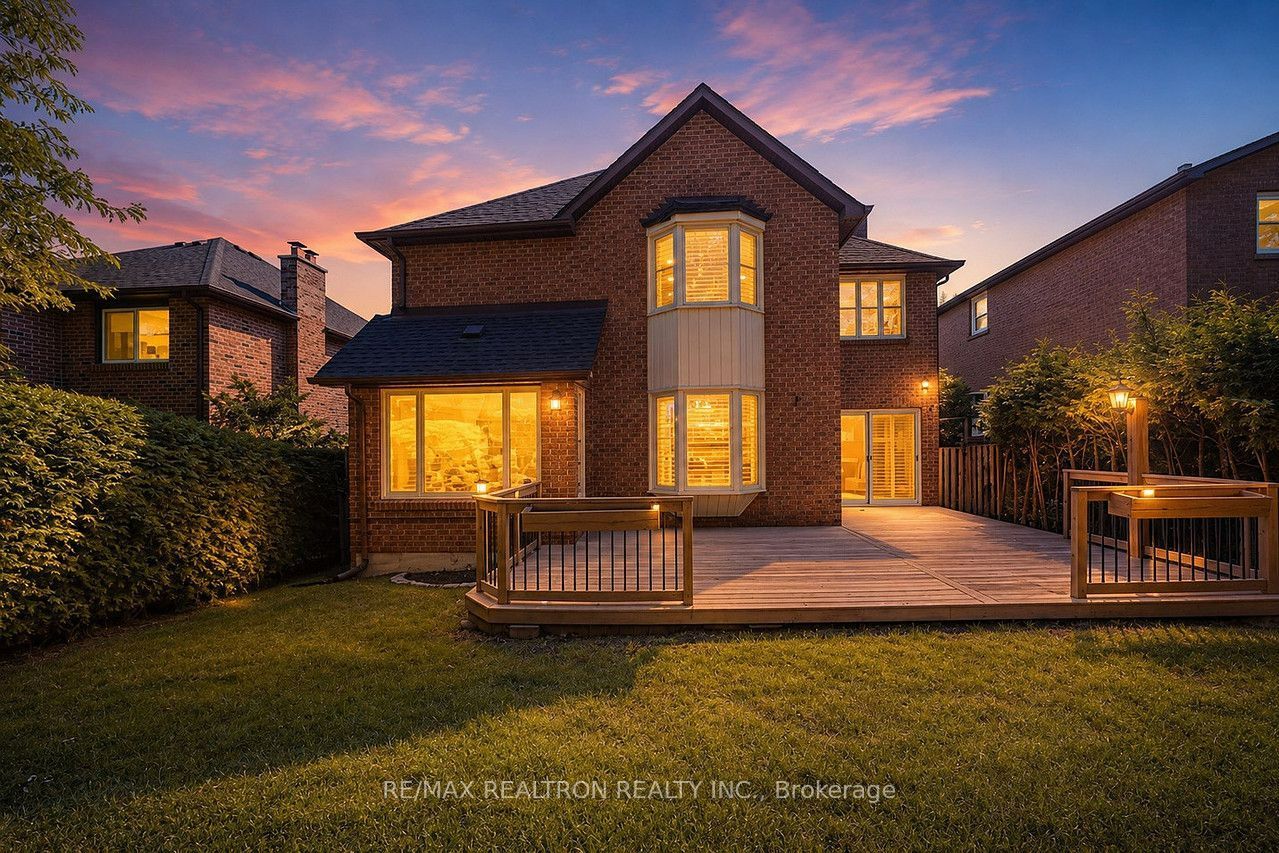 19 Prince Edward Boulevard, Markham, ON L3T 7G3 photo 2