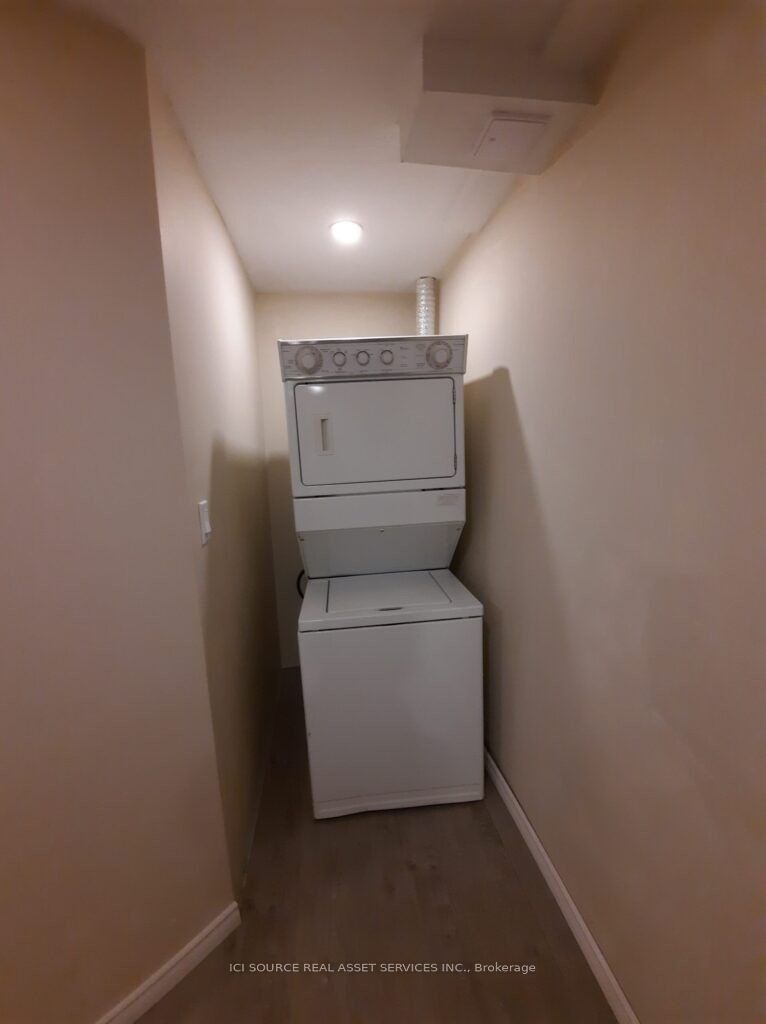 8 Headford Avenue Lower, Richmond Hill, ON L4B 3V7 photo 5