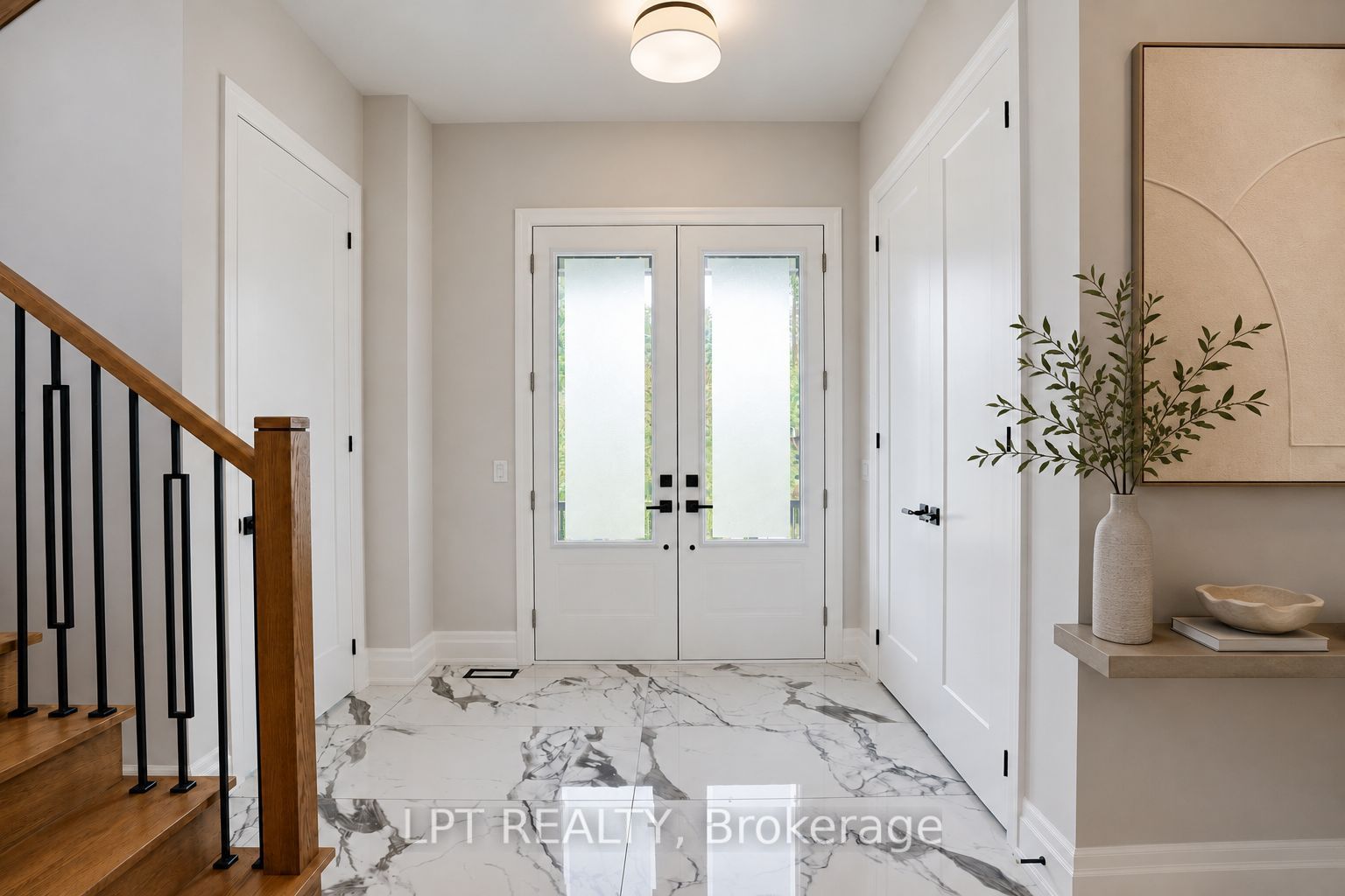 7 Richmond Park Drive, Georgina, ON L4P 0H2 photo 5