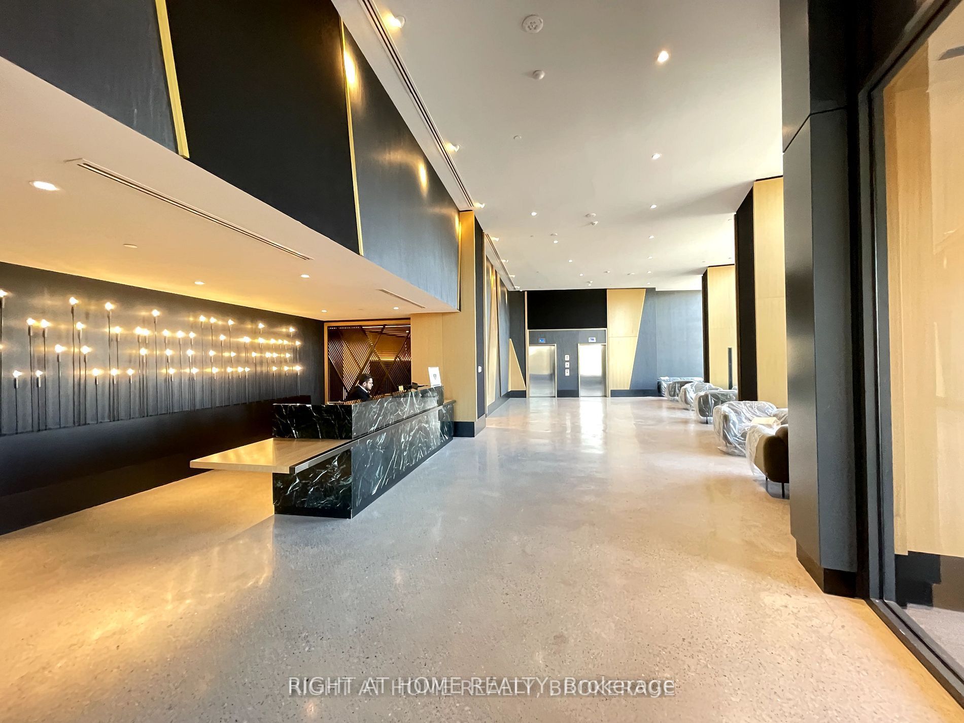 2920 Highway 7 Road 2402, Vaughan, ON L4K 0P4 photo 4