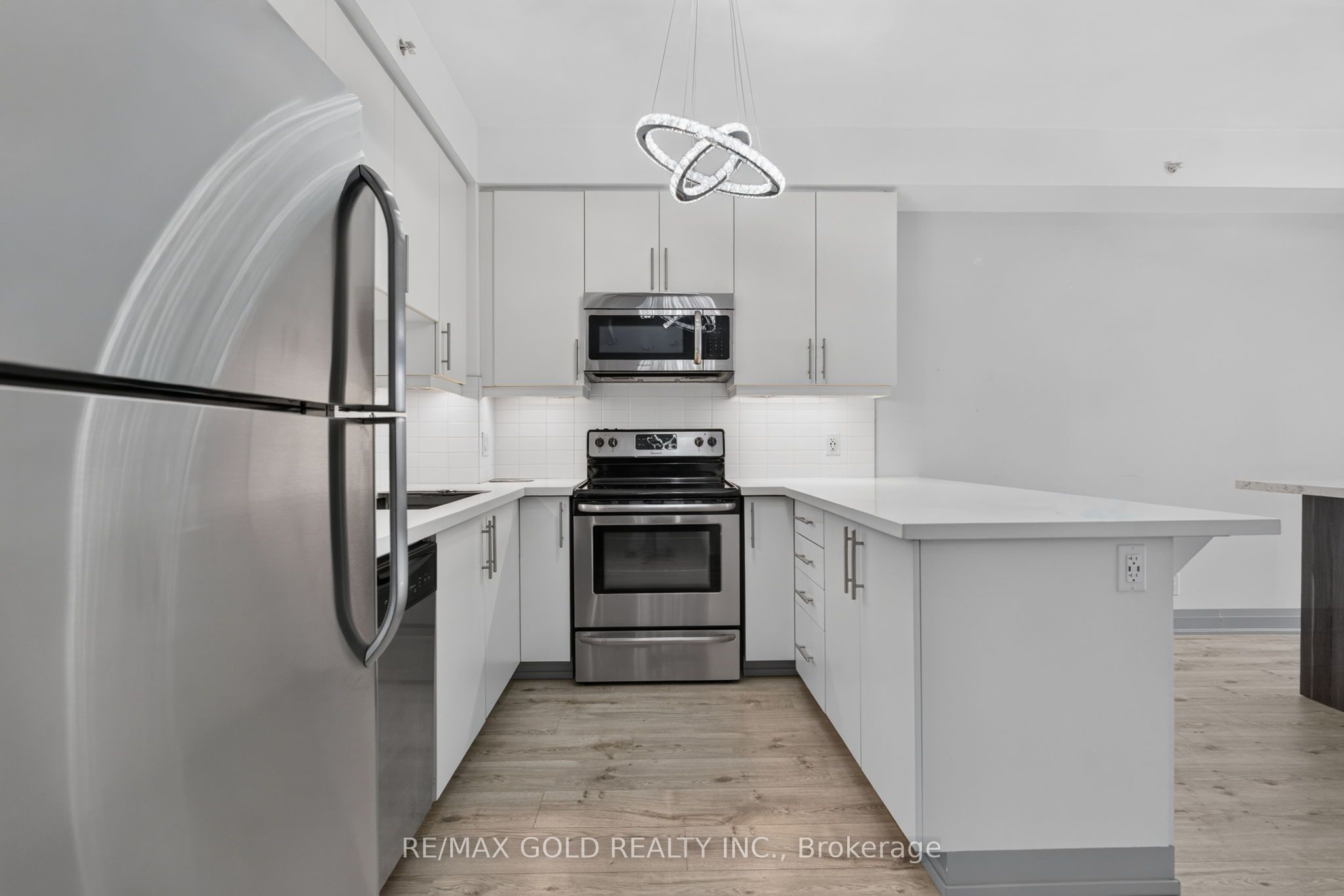 24 Woodstream Boulevard 909, Vaughan, ON L4L 8C4 photo 5