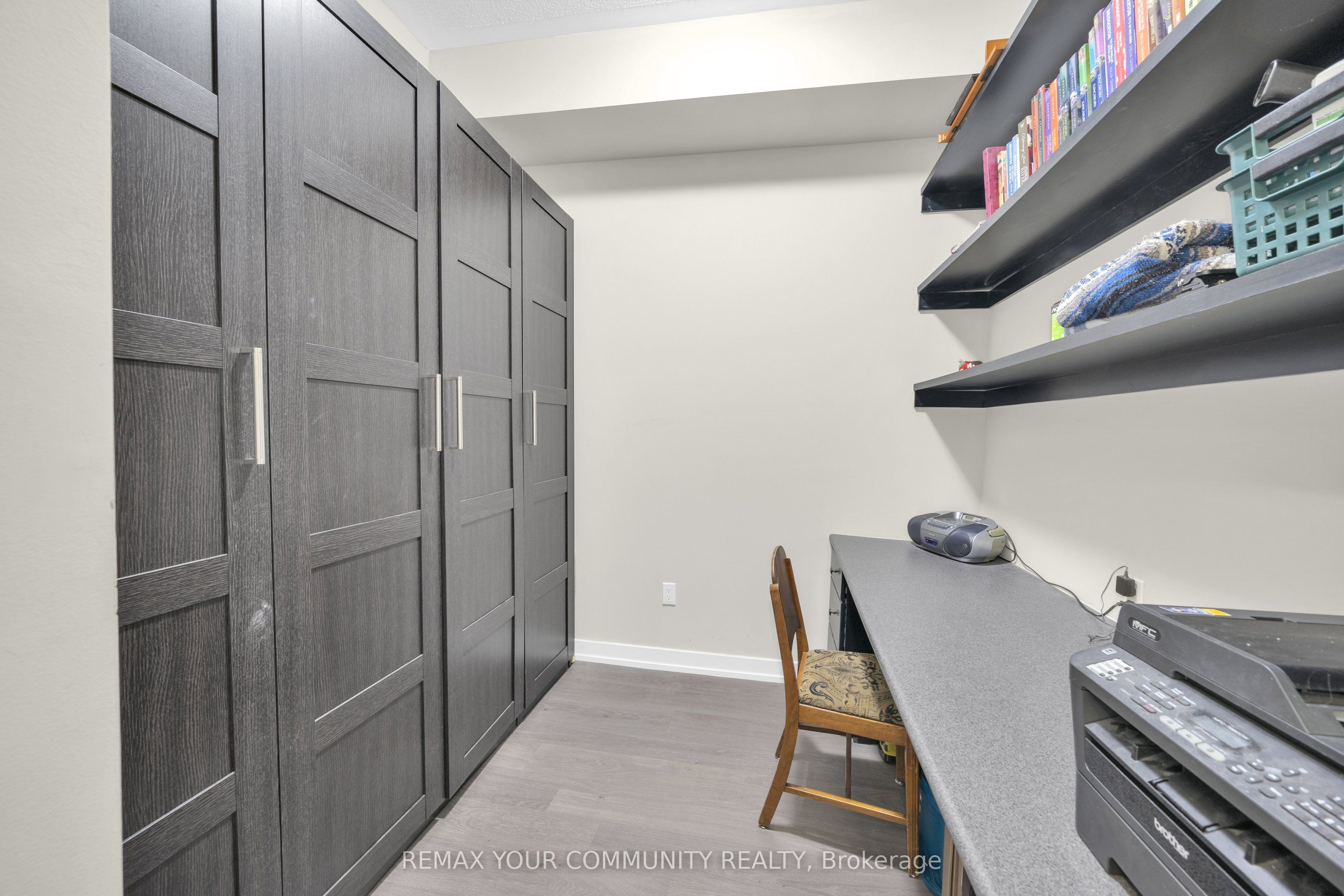 555 William Graham Drive PH401, Aurora, ON L4G 3H9 photo 5