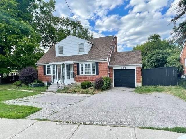 981 Davis Drive Bsmnt, Newmarket, ON L3Y 2R7