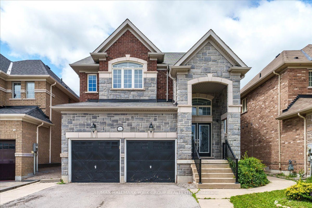 2094 Webster Boulevard, Innisfil, ON L9S 0J2