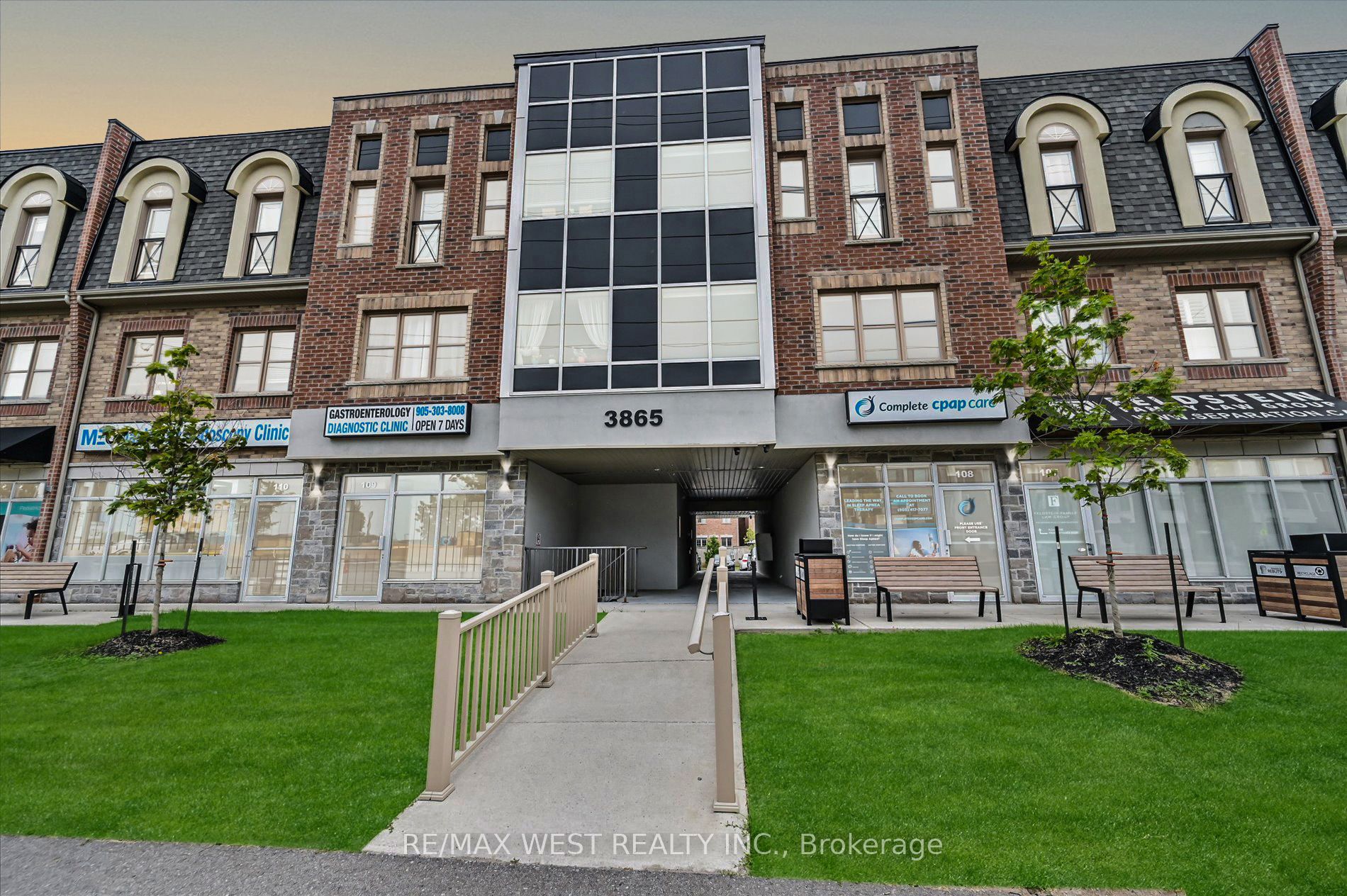 3865 Major Mackenzie Drive 219, Vaughan, ON L4H 4P4 photo 4