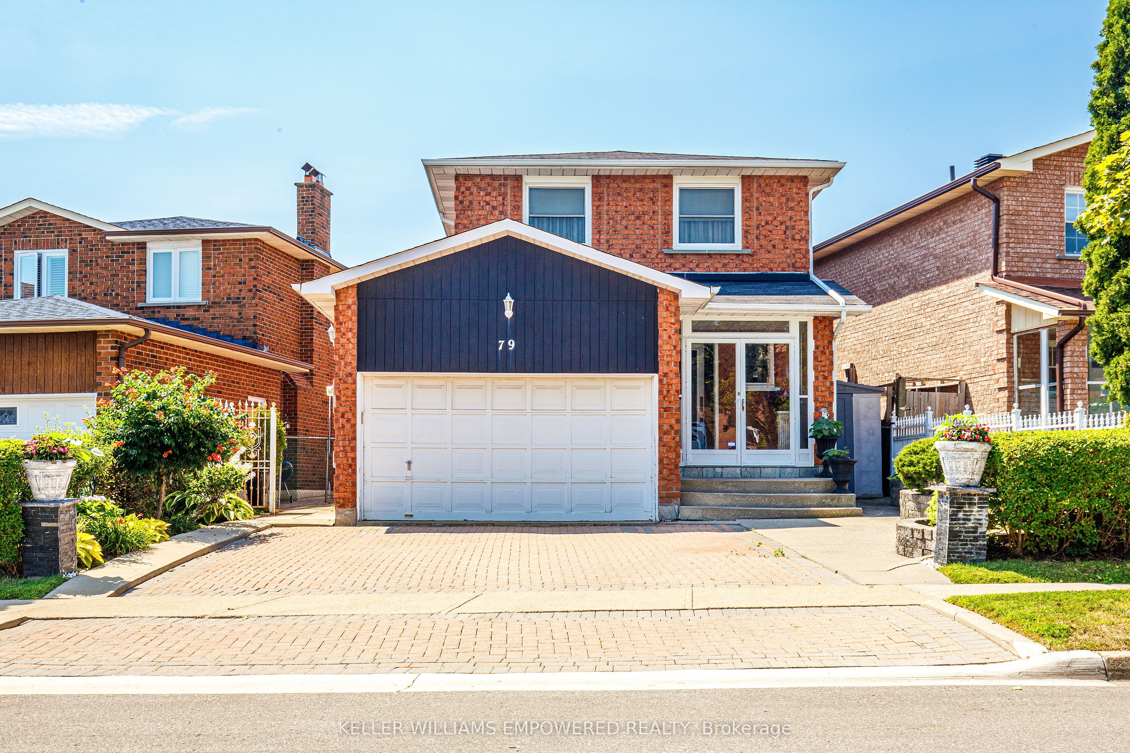 79 Oakmount Crescent, Vaughan, ON L4K 2C2