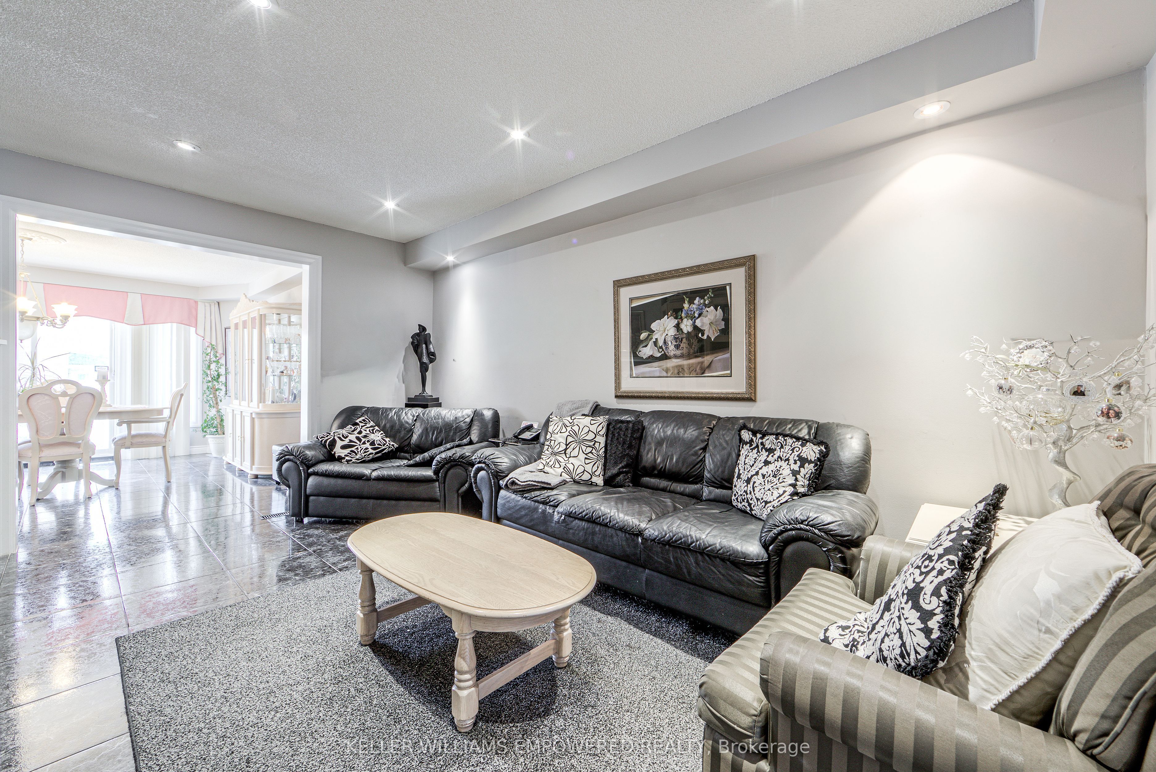 79 Oakmount Crescent, Vaughan, ON L4K 2C2 photo 5