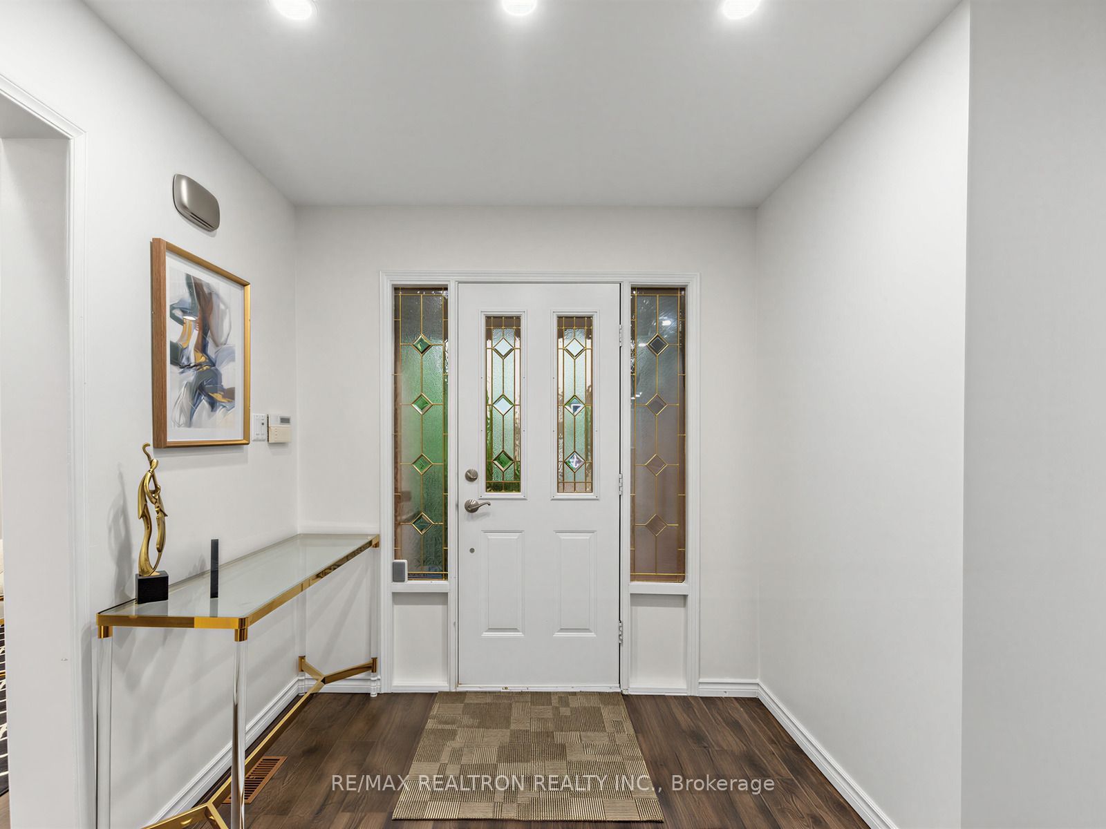 328 Salisbury Lane, Newmarket, ON L3Y 8A6 photo 3