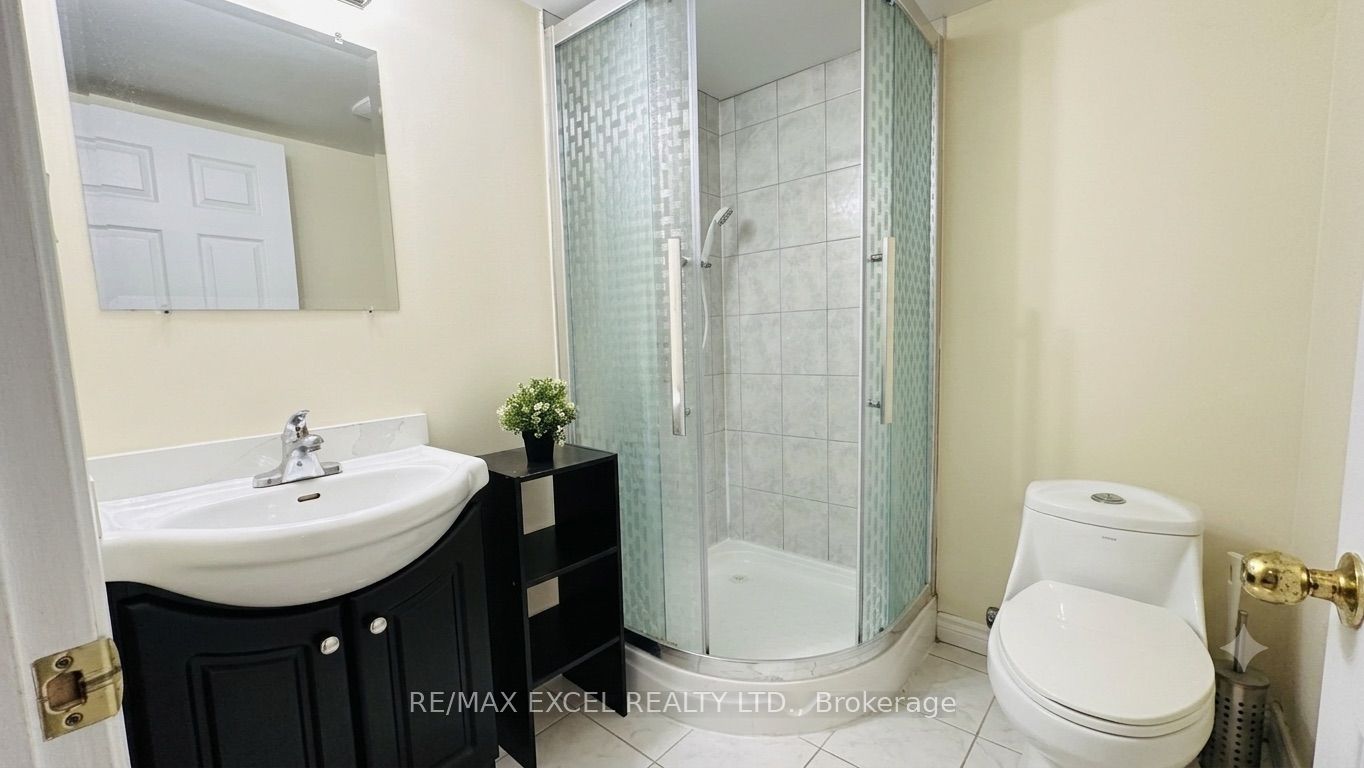101 Sunway Square Basement Unit, Markham, ON L3P 7X5 photo 5