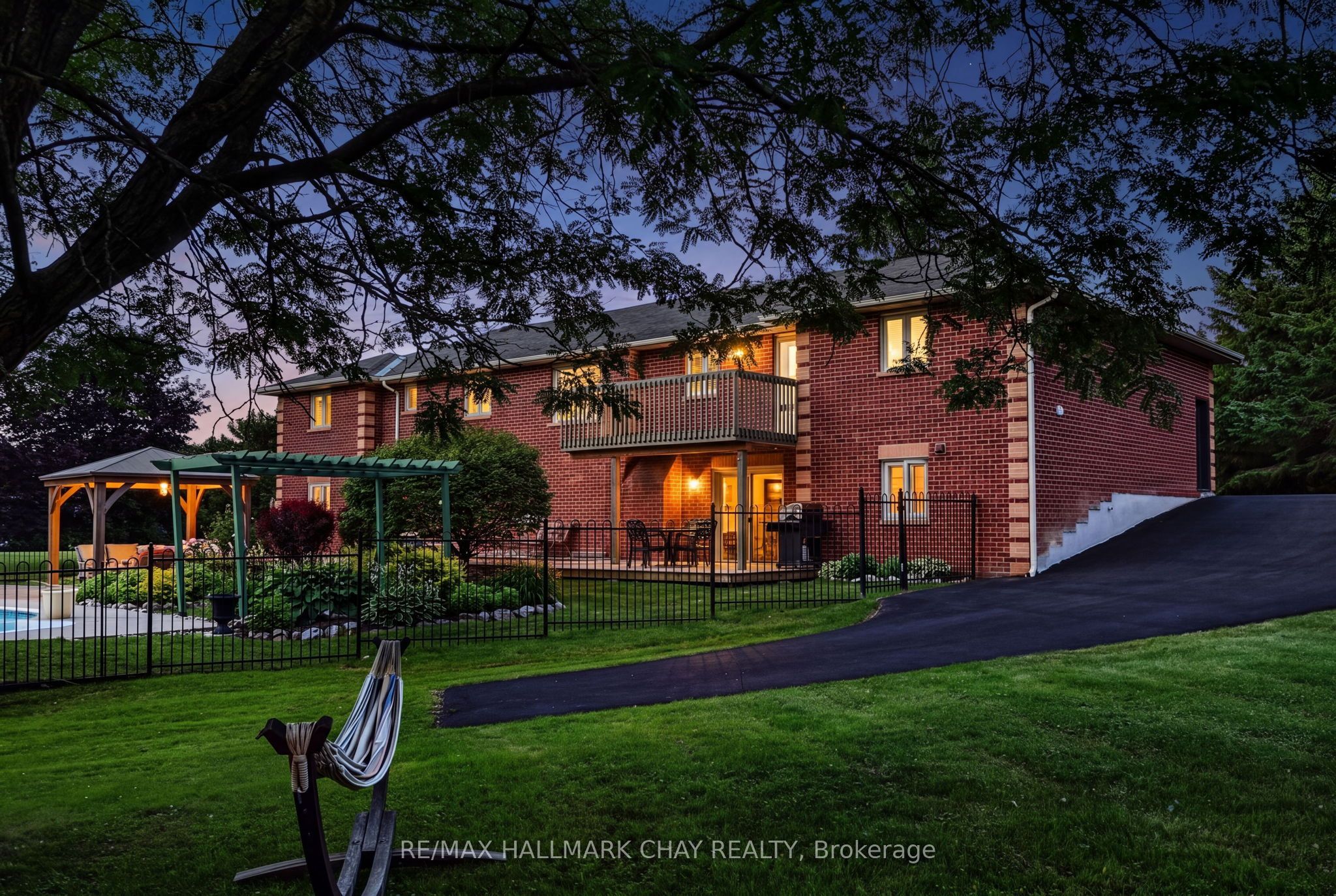 36 Mulock Drive, Bradford West Gwillimbury, ON L0G 1B0 photo 5