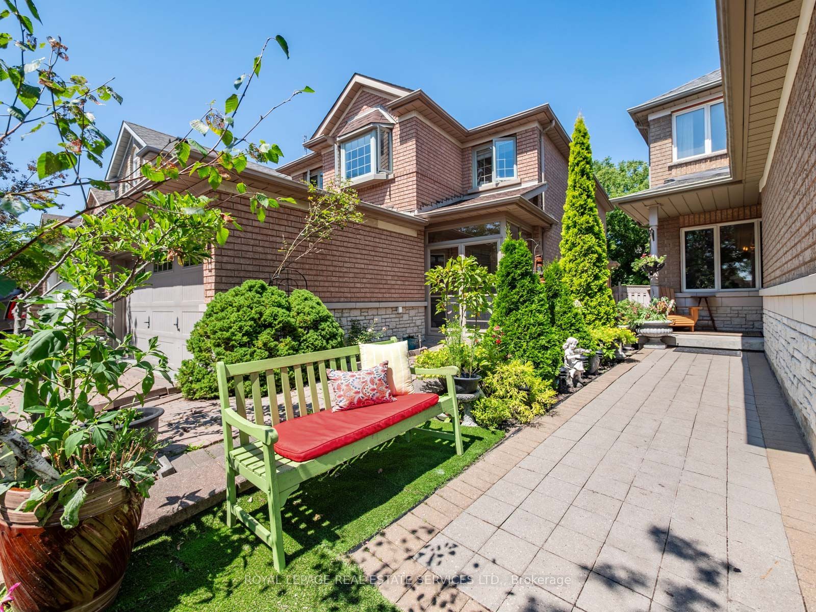 84 Sandway Crescent, Vaughan, ON L6A 2M3 photo 2