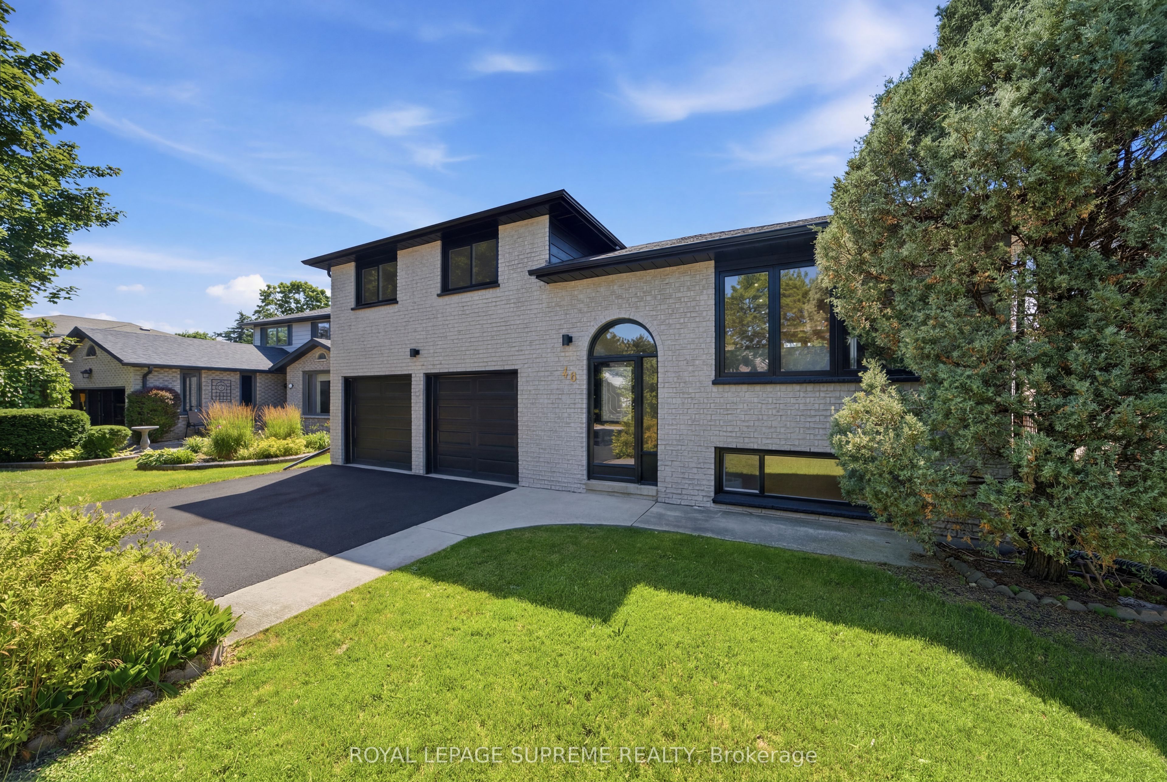 26 Crown Crescent, Bradford West Gwillimbury, ON L3Z 2M6 photo 2