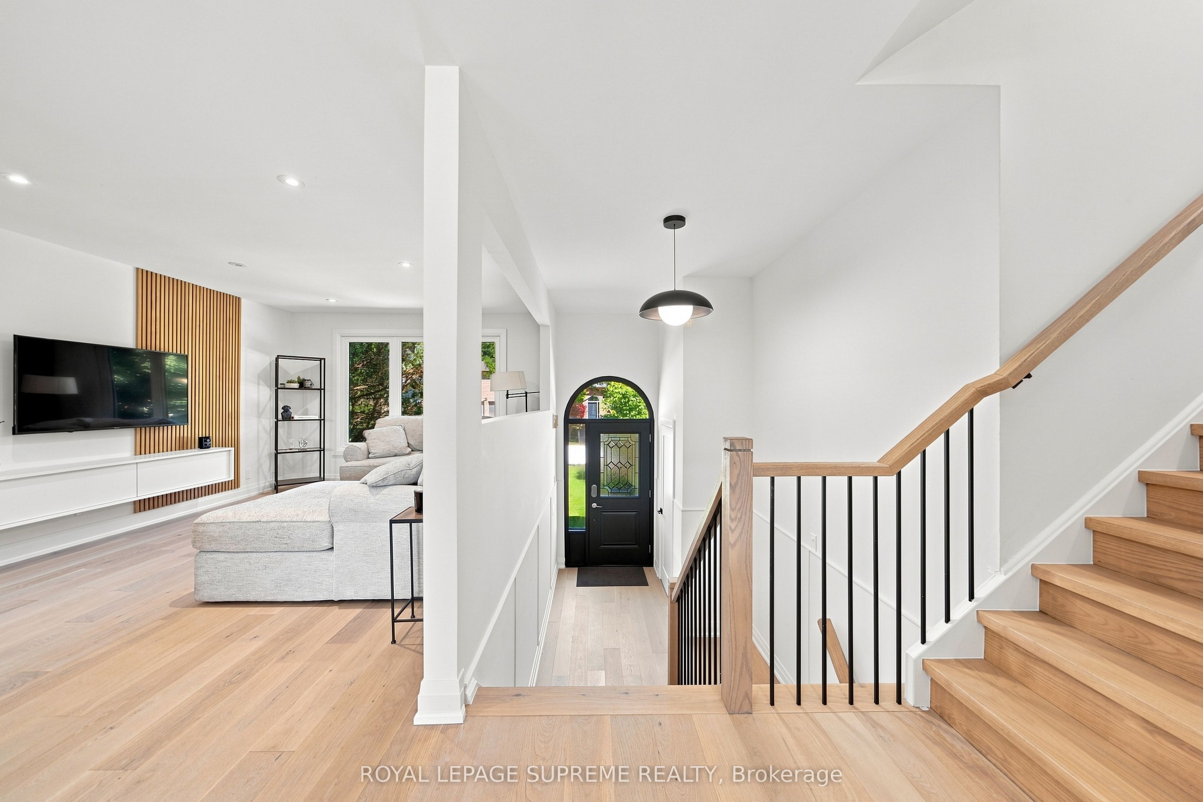 26 Crown Crescent, Bradford West Gwillimbury, ON L3Z 2M6 photo 4