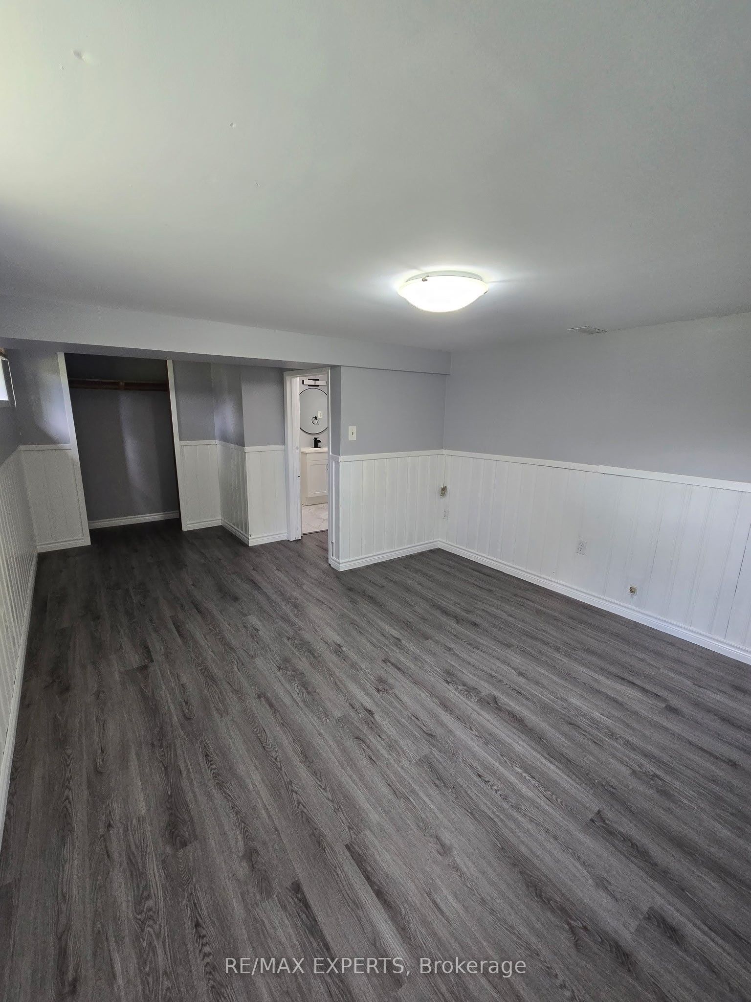 106 Sheldon Avenue, Newmarket, ON L3Y 2L4 photo 4