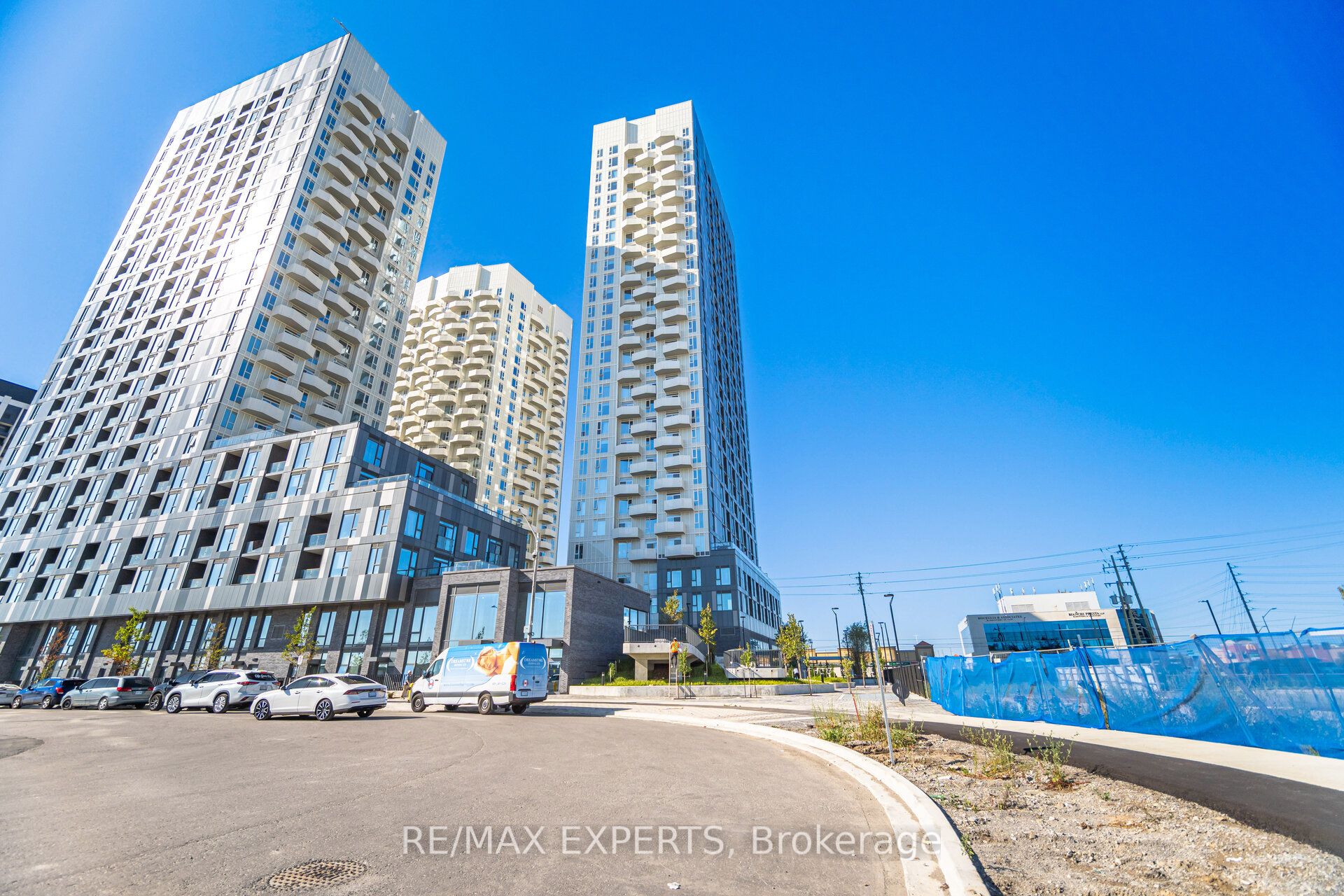 498 Caldari Road 1824, Vaughan, ON L4K 0R6