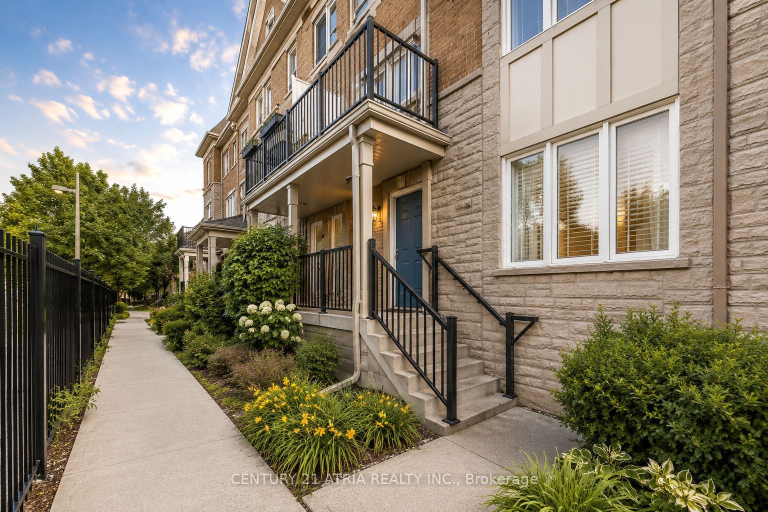 92 Louisbourg Way, Markham, ON L6E 0C5 photo 3