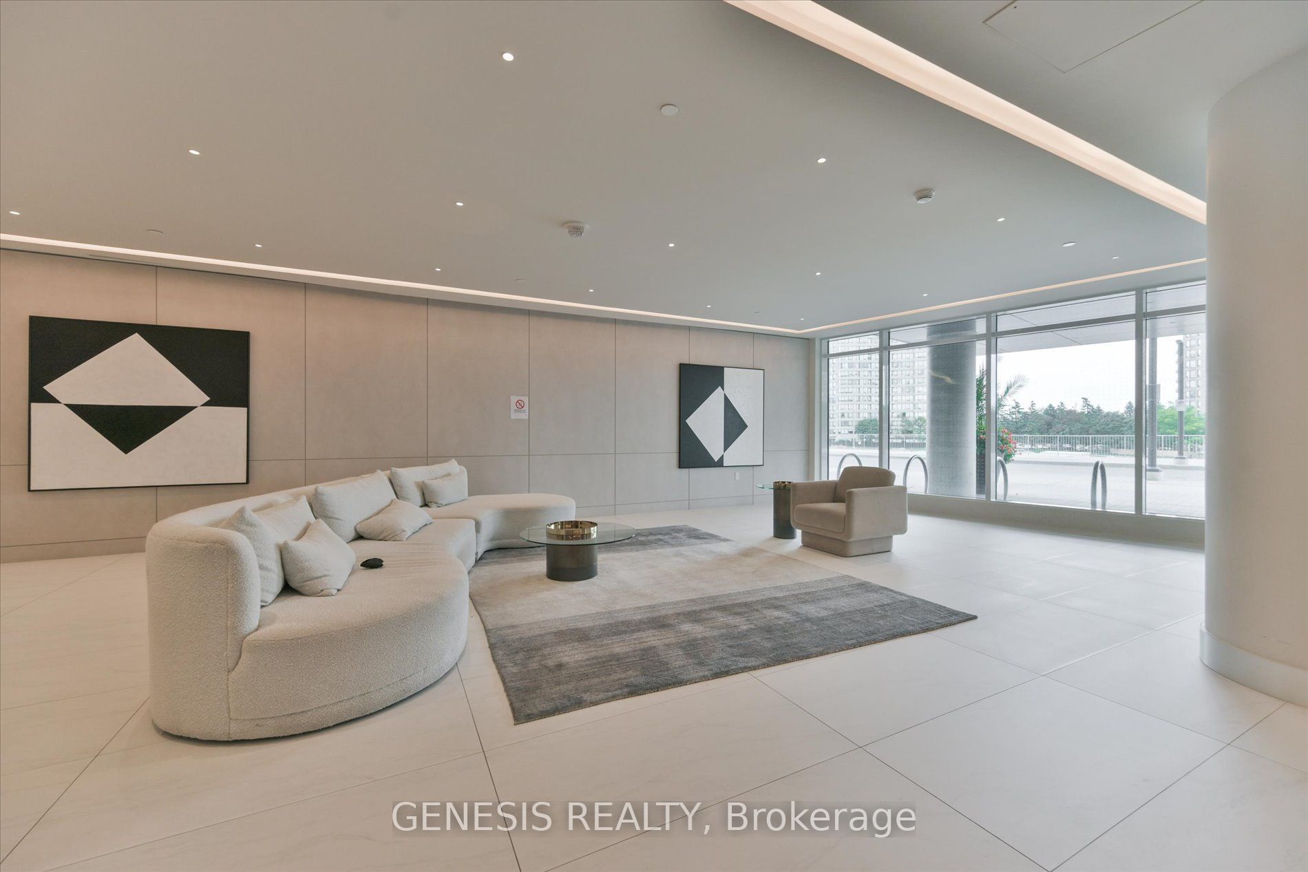 30 Upper Mall Way 2203, Vaughan, ON L4J 0L7 photo 3