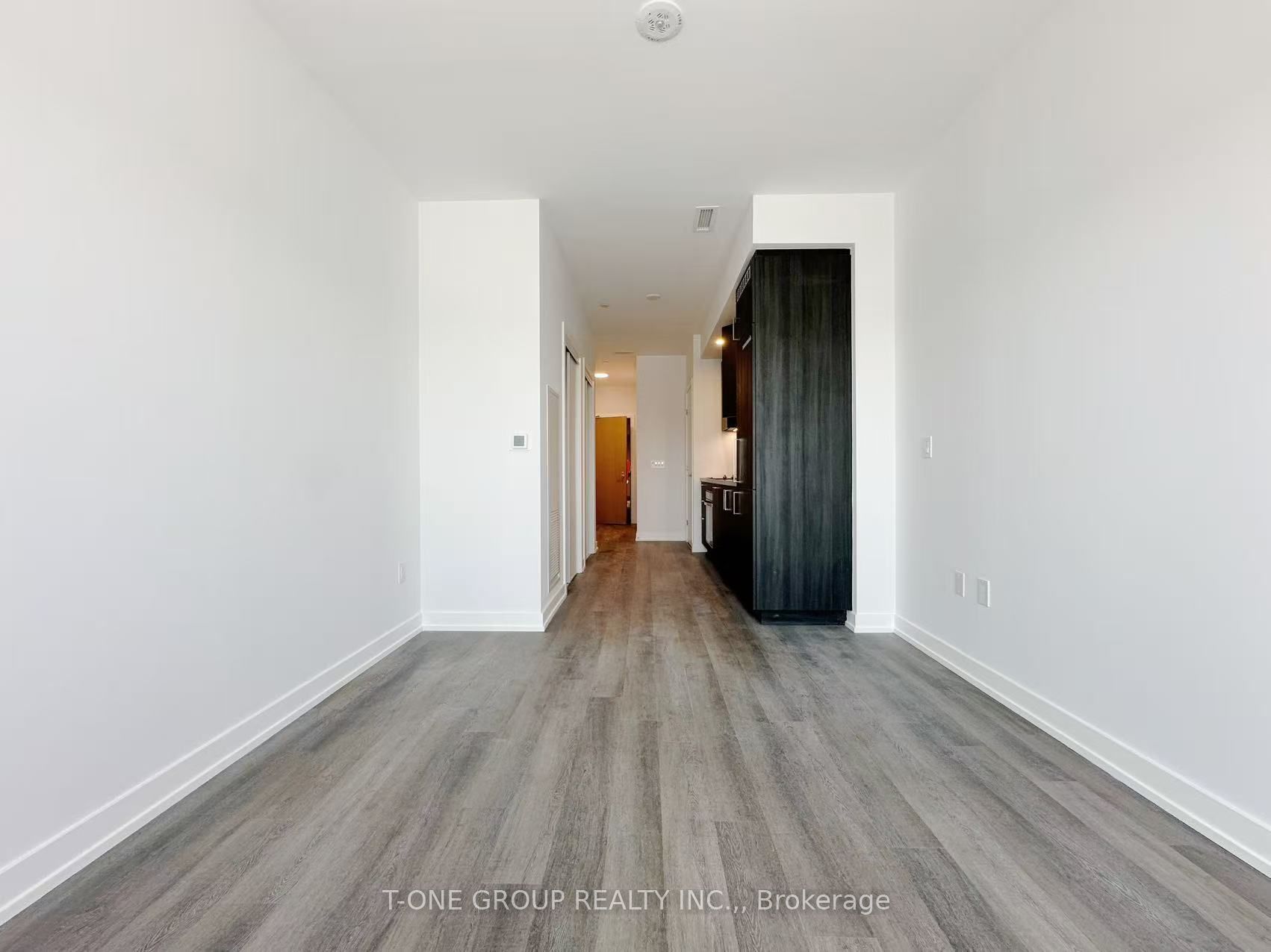 5 Meadowdale Road 307, Vaughan, ON L4K 0C7 photo 3