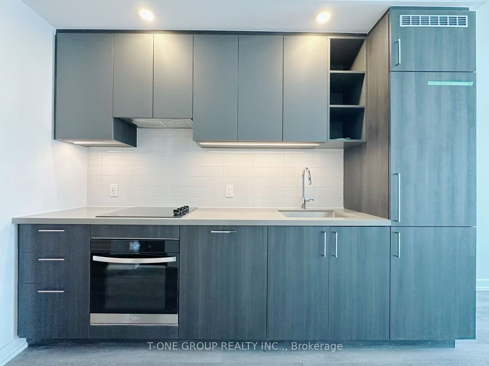 5 Meadowdale Road 307, Vaughan, ON L4K 0C7 photo 4