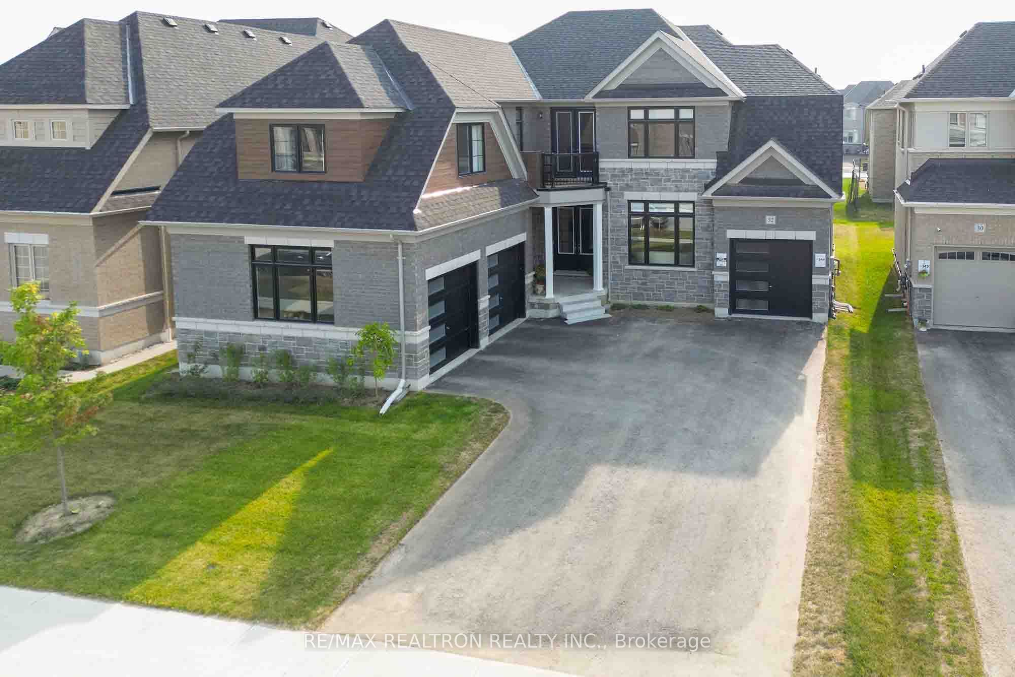 32 Bellflower Crescent, Adjala-Tosorontio, ON L0G 1W0 photo 2
