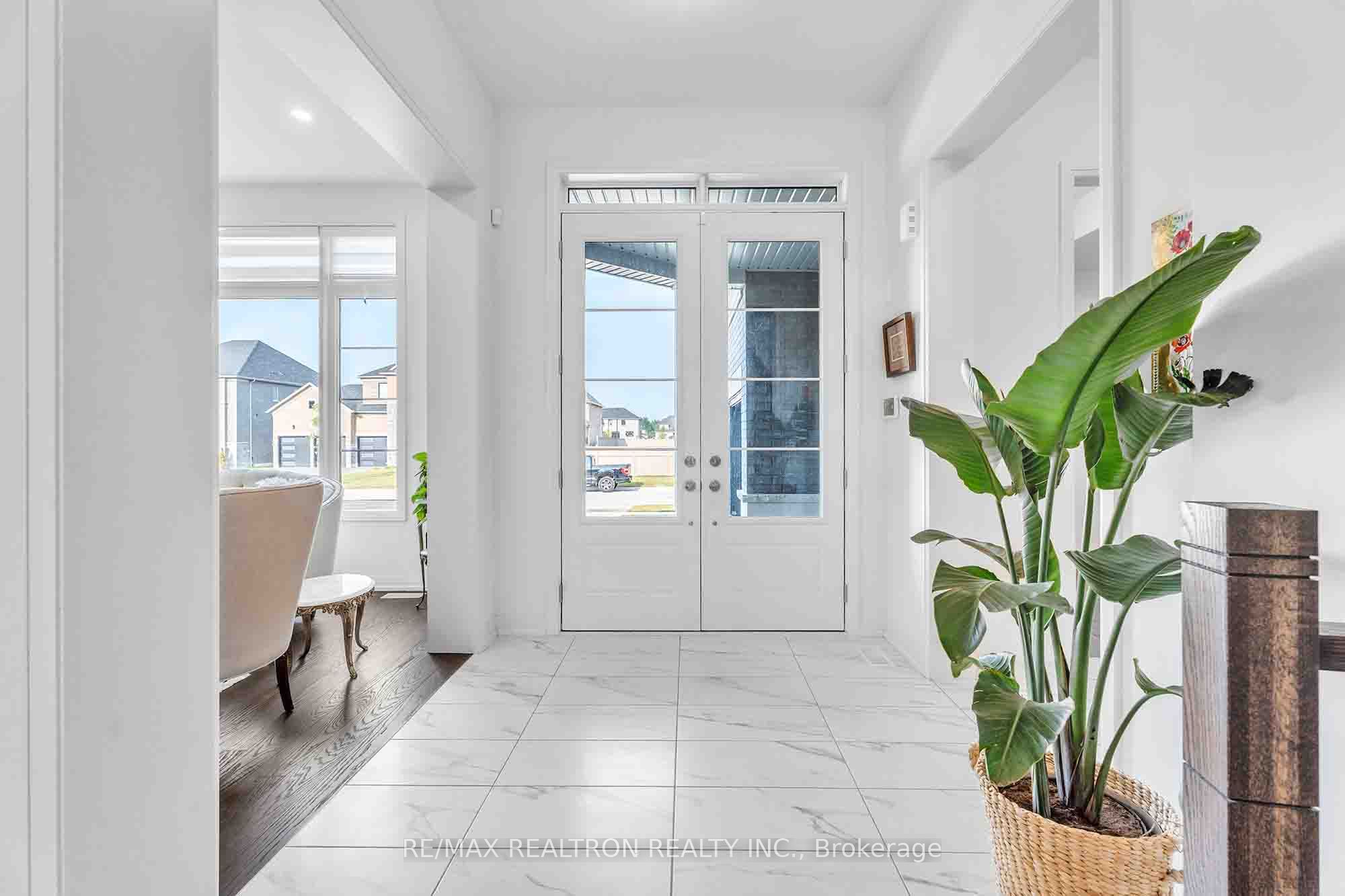 32 Bellflower Crescent, Adjala-Tosorontio, ON L0G 1W0 photo 5