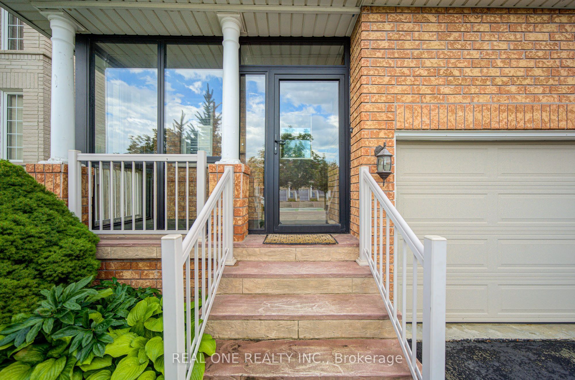 191 Drummond Drive, Vaughan, ON L6A 3C4 photo 2