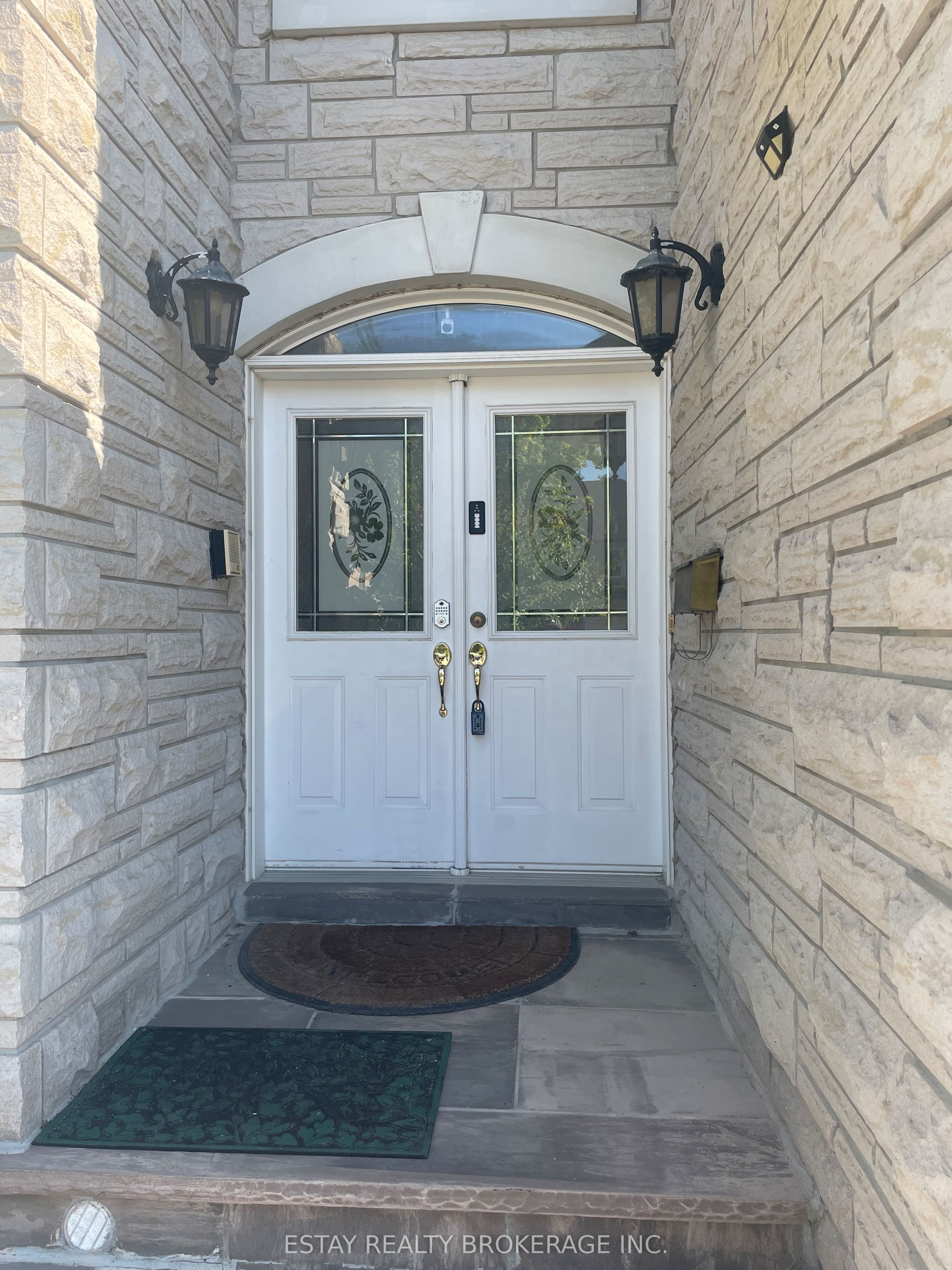 47 Pathlane Road, Richmond Hill, ON L4B 4A6 photo 4