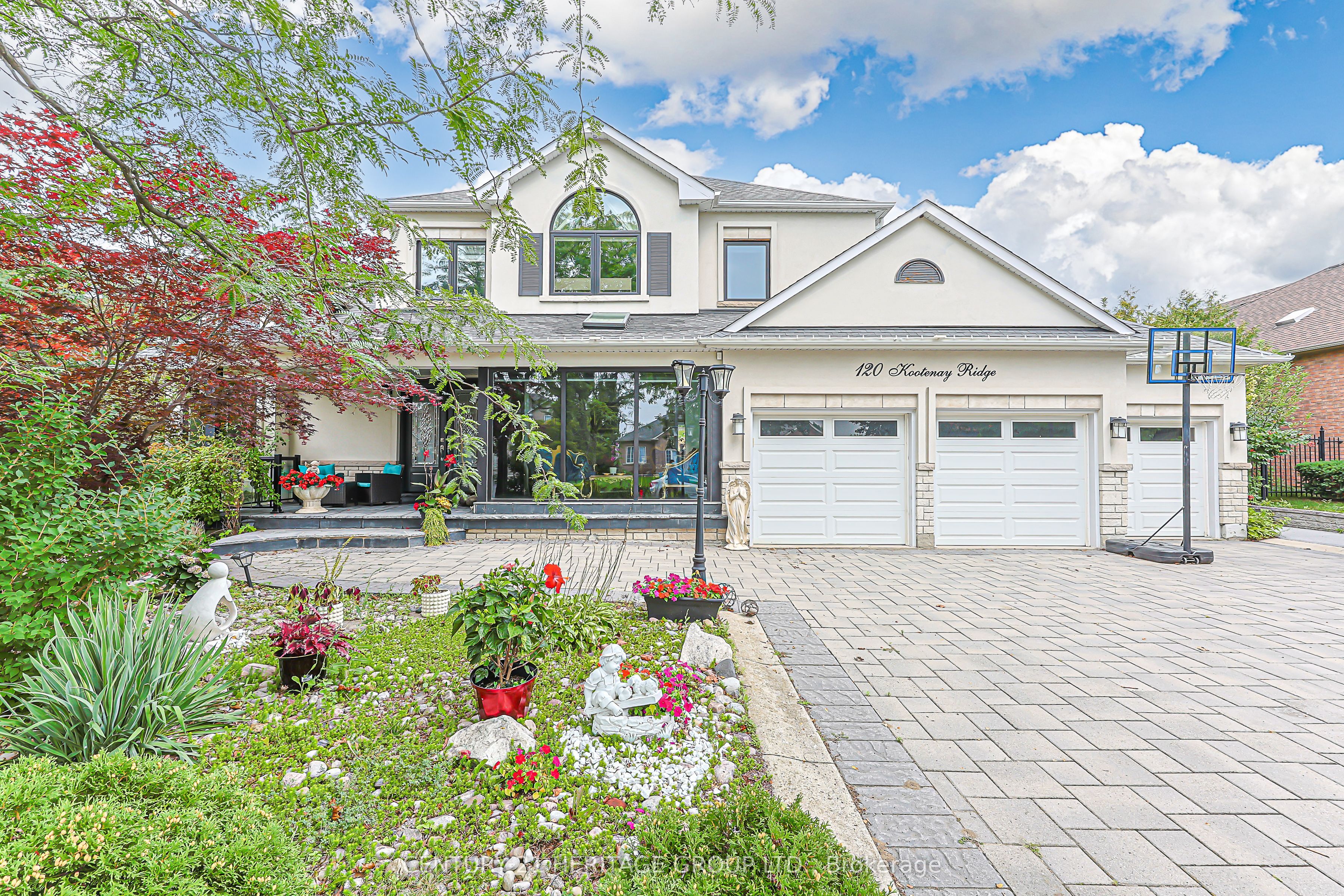 120 Kootenay Ridge, Vaughan, ON L6A 2V9