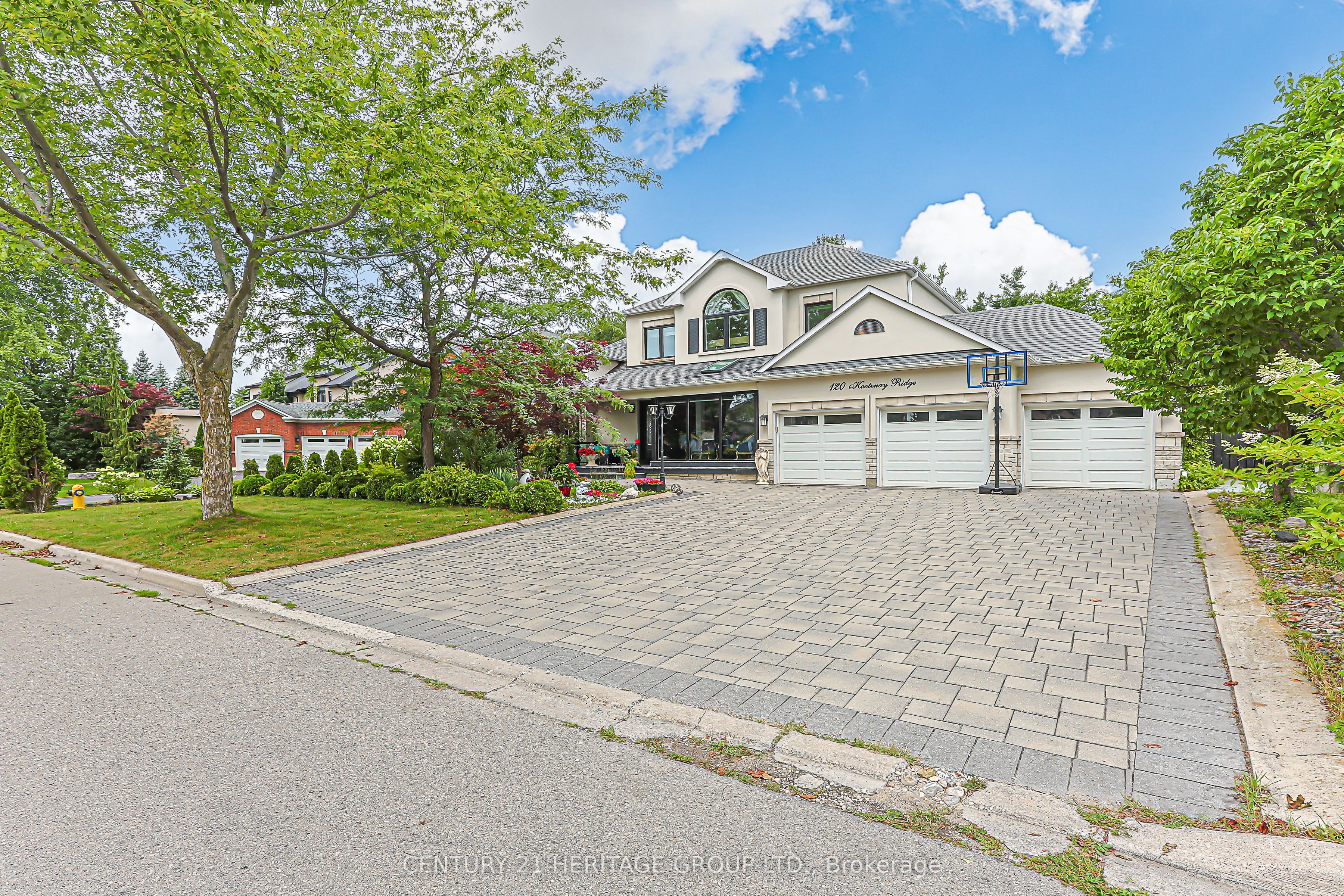 120 Kootenay Ridge, Vaughan, ON L6A 2V9 photo 3